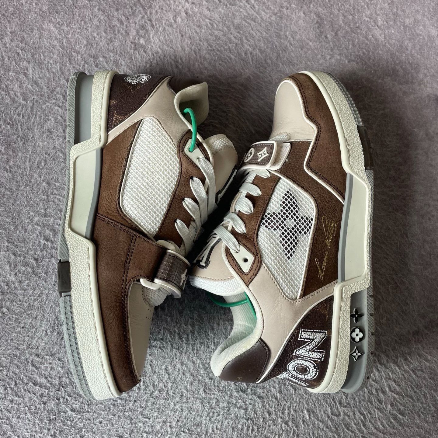 Louis Vuitton Louis Vuitton Training Lowtop Sneakers 38 Women Size US 7.5 / IT 37.5 - 7 Thumbnail