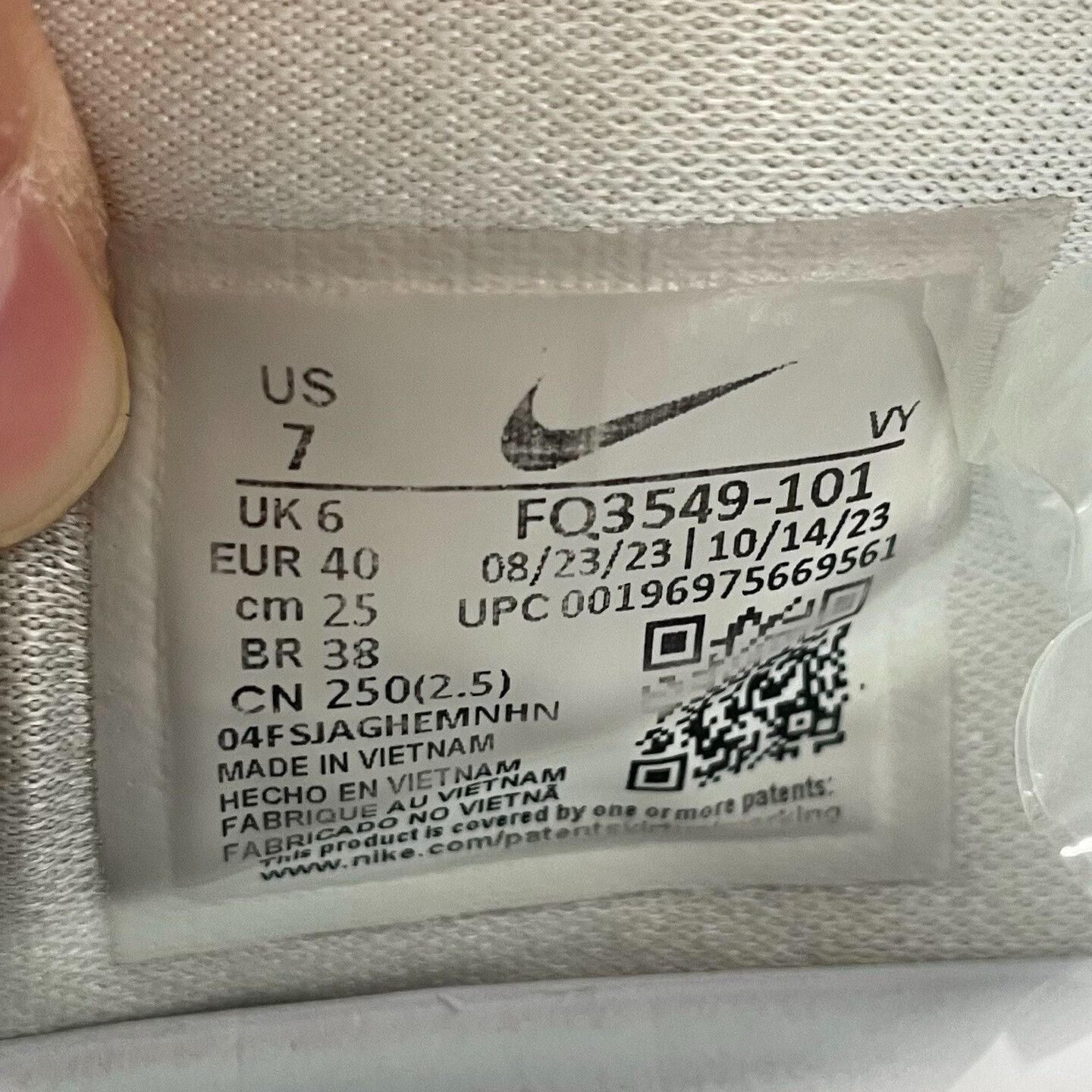 Nike Nike Green Lowtop Sneakers 40 Men Size US 7.5 / EU 40-41 - 7 Thumbnail