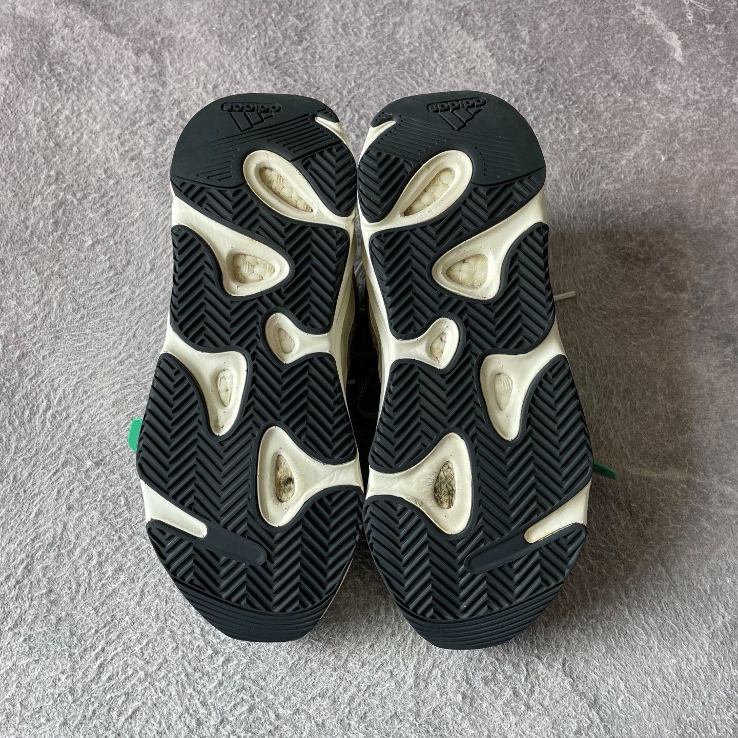 Yeezy Yeezy Lowtop Sneakers 44 Men Size US 10.5 / EU 43-44 - 4 Thumbnail