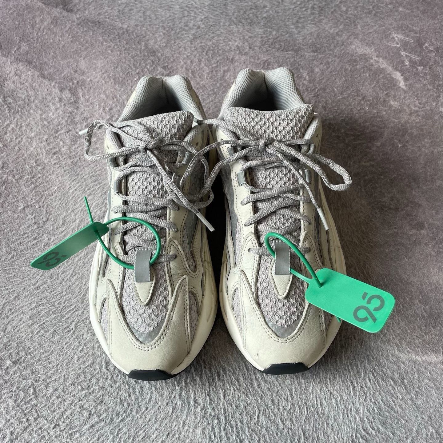Yeezy Yeezy Lowtop Sneakers 44 Men Size US 10.5 / EU 43-44 - 2 Thumbnail