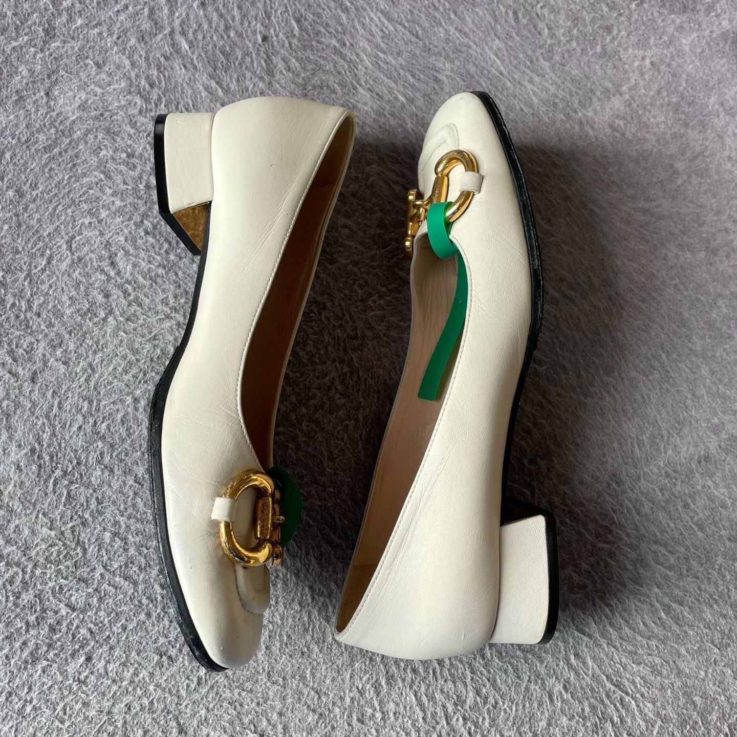 Gucci Gucci White Lowtop Sneakers 35.5 Women Size US 5 / IT 35 - 7 Thumbnail