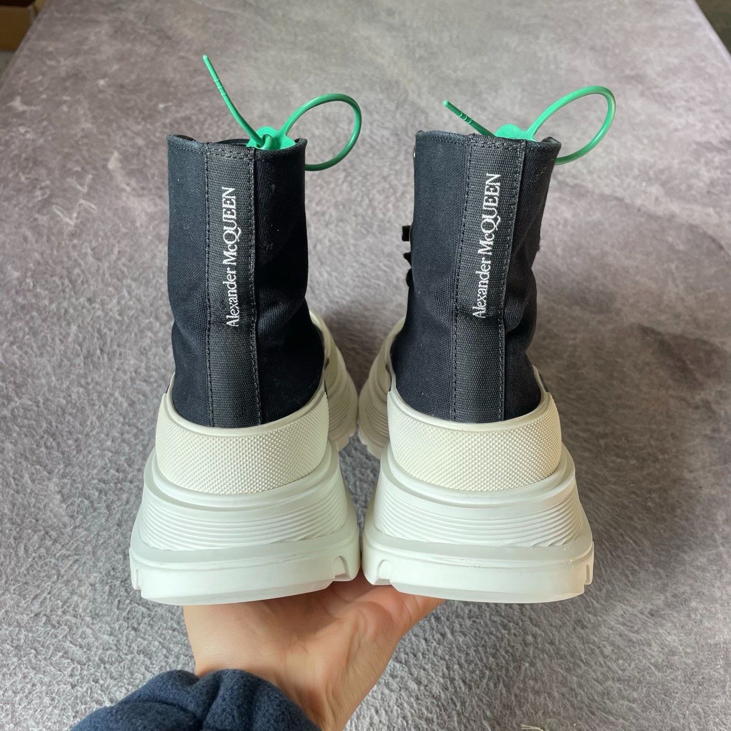Alexander McQueen Alexander McQueen Black Hitop Sneakers L Men Size US 10 / EU 43 - 3 Thumbnail
