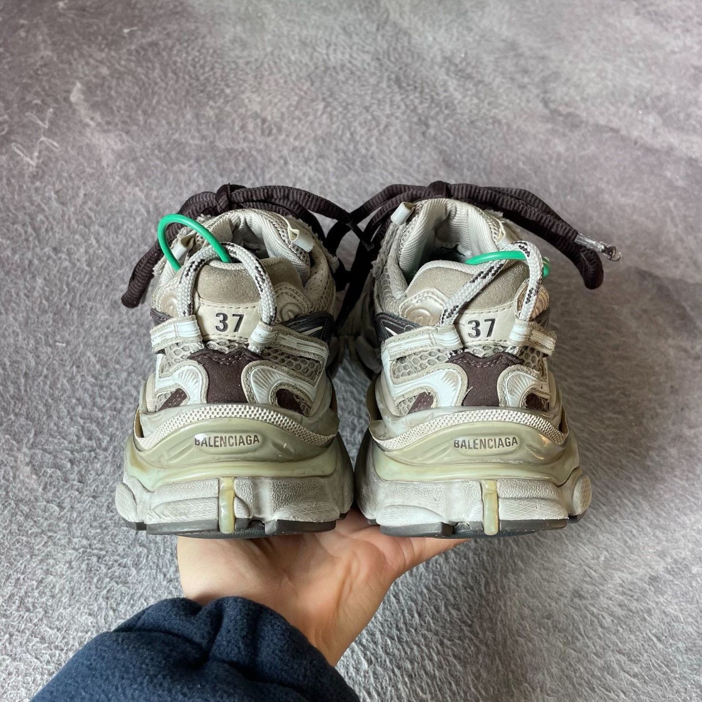 Balenciaga Balenciaga Running White Lowtop Sneakers 37 Women Size US 6.5 / IT 36.5 - 3 Thumbnail