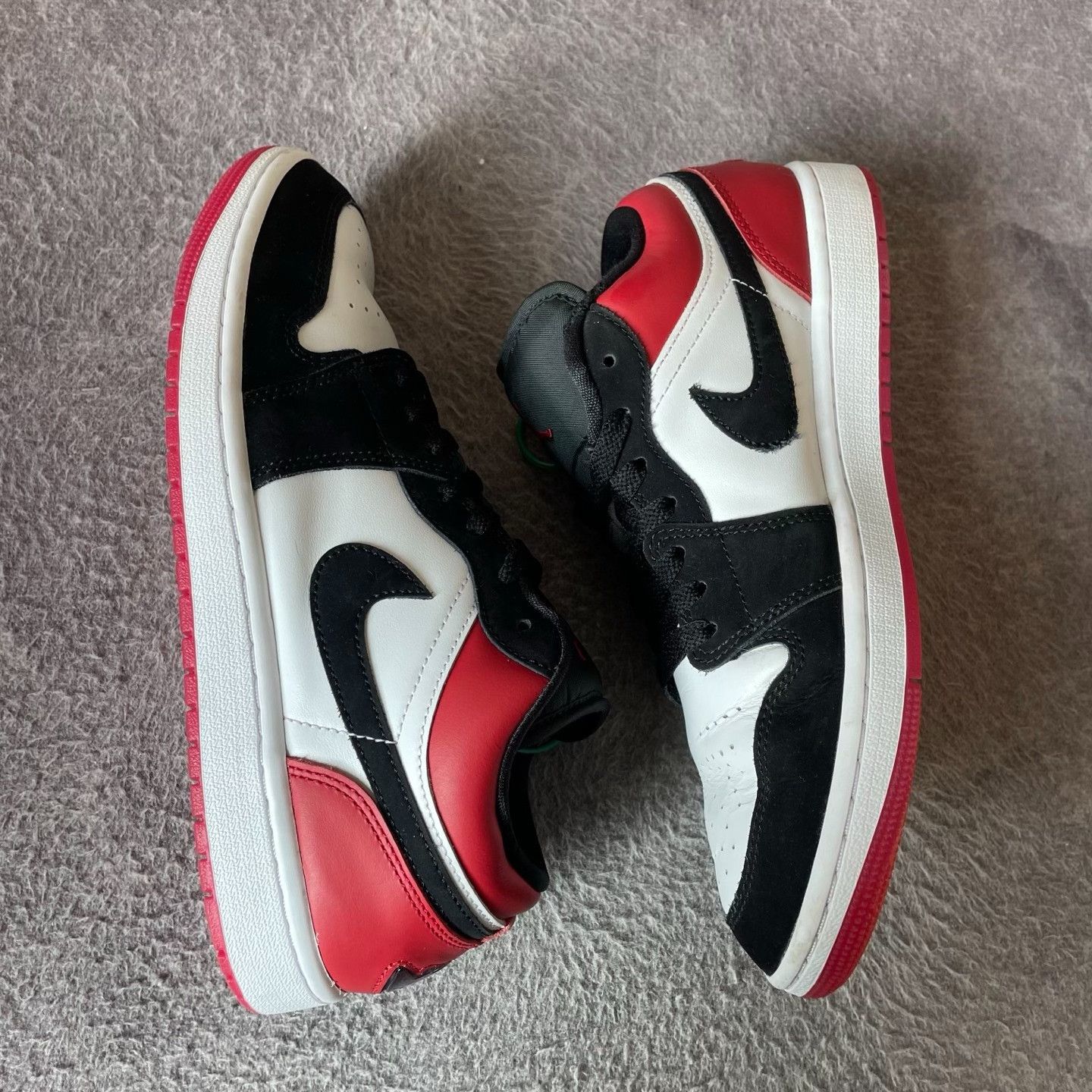 Nike Nike Silk Black Lowtop Sneakers 43 Men Size US 10 / EU 43 - 7 Thumbnail