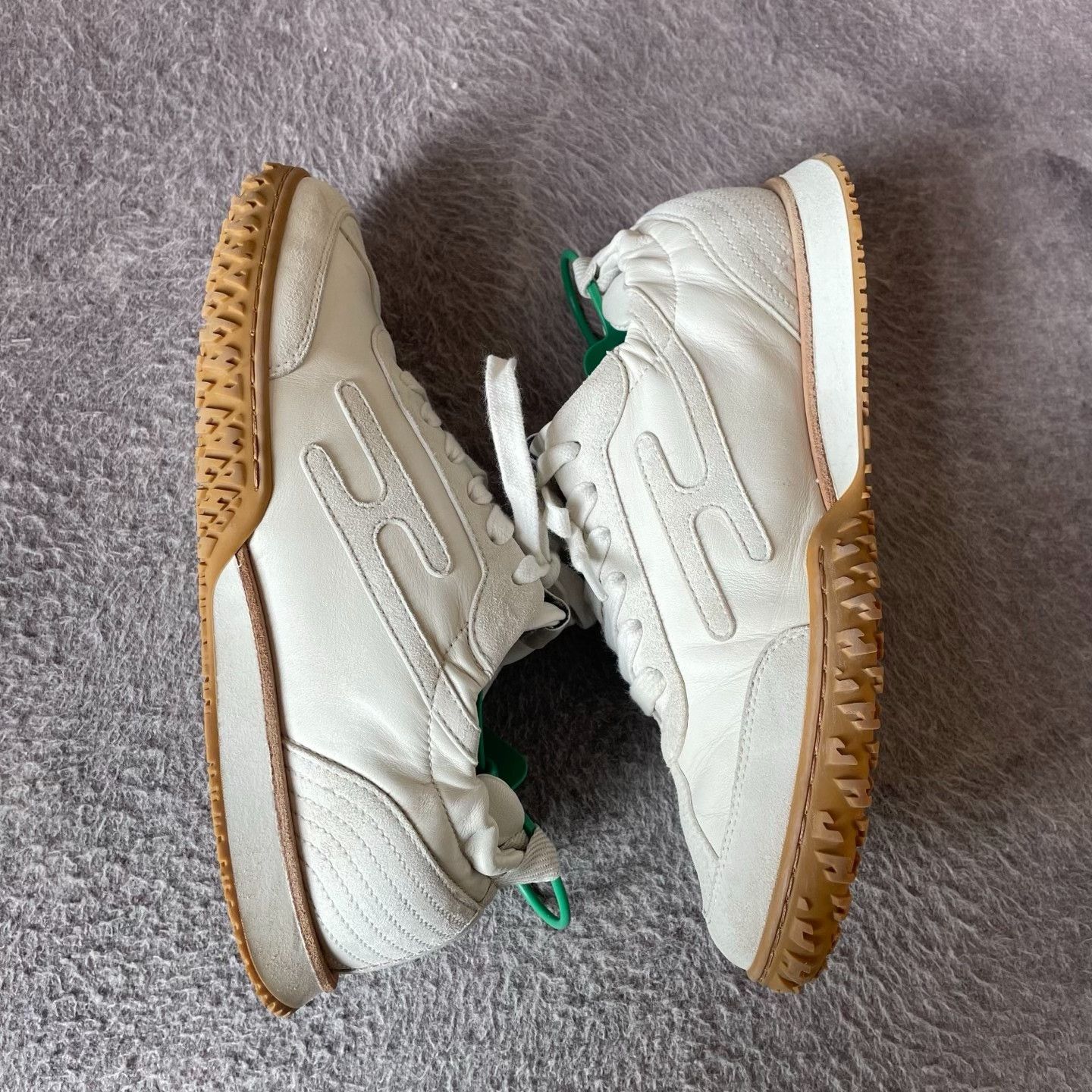 Hermes Hermes White Lowtop Sneakers 36 Women Size US 6 / IT 36 - 8 Thumbnail
