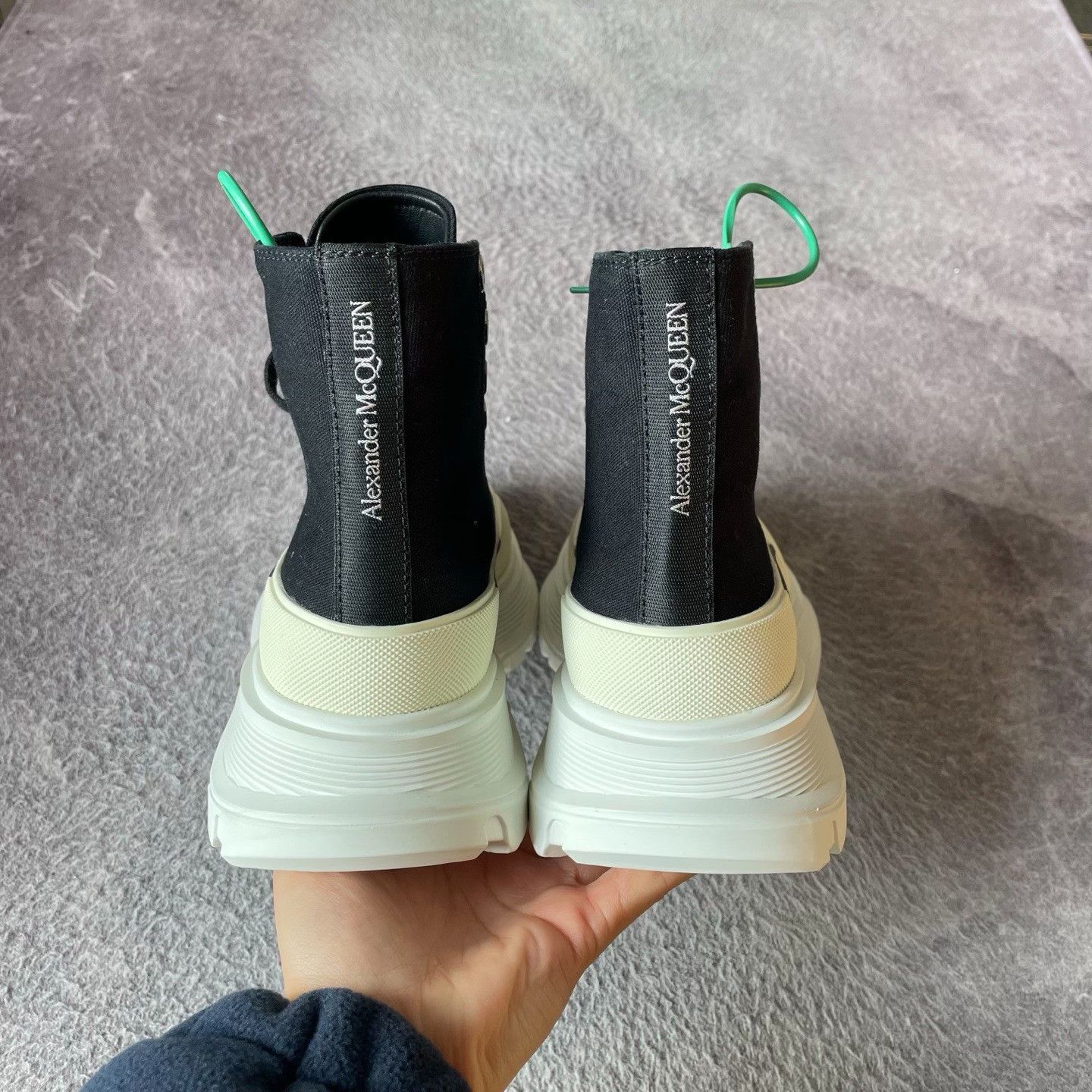 Alexander McQueen Alexander McQueen Black Hitop Sneakers L Women Size US 8 / IT 38 - 3 Thumbnail