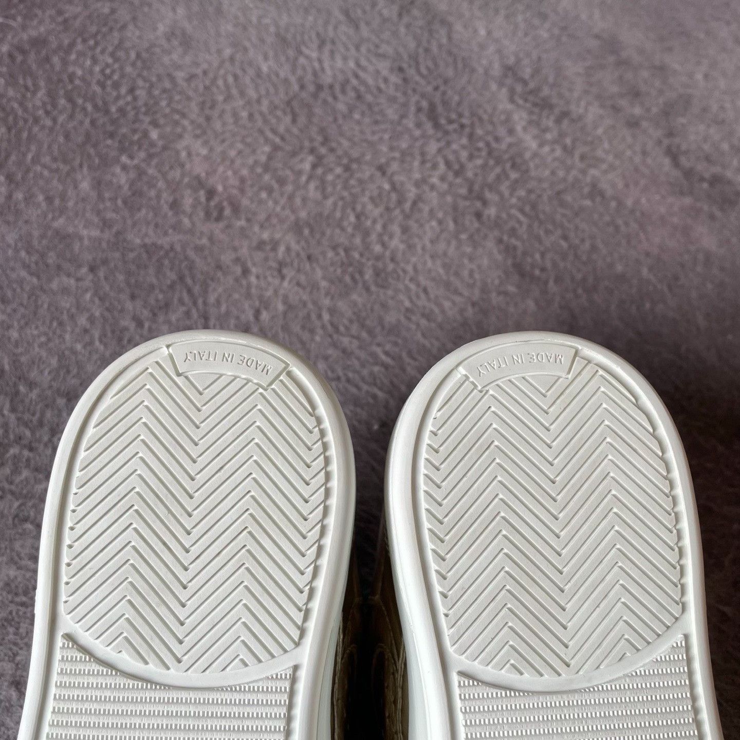 Chanel Chanel Gold Lowtop Sneakers 39 Men Size US 6.5 / EU 39-40 - 5 Thumbnail