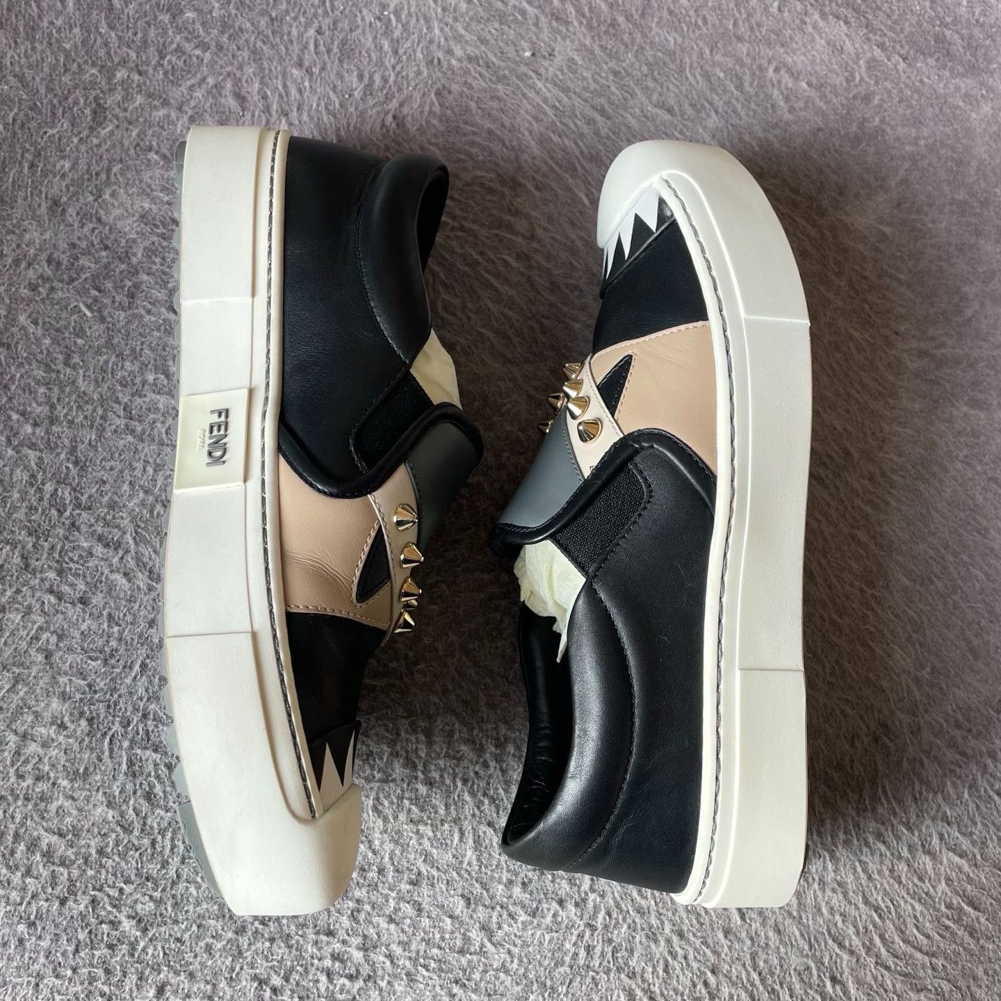 Fendi Fendi Black Lowtop Sneakers 35 Women Size US 5 / IT 35 - 8 Thumbnail