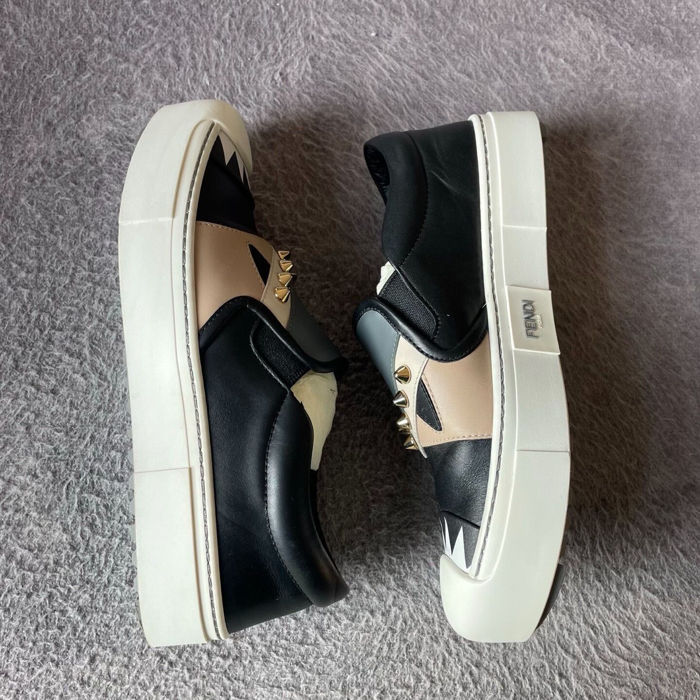 Fendi Fendi Black Lowtop Sneakers 35 Women Size US 5 / IT 35 - 7 Thumbnail