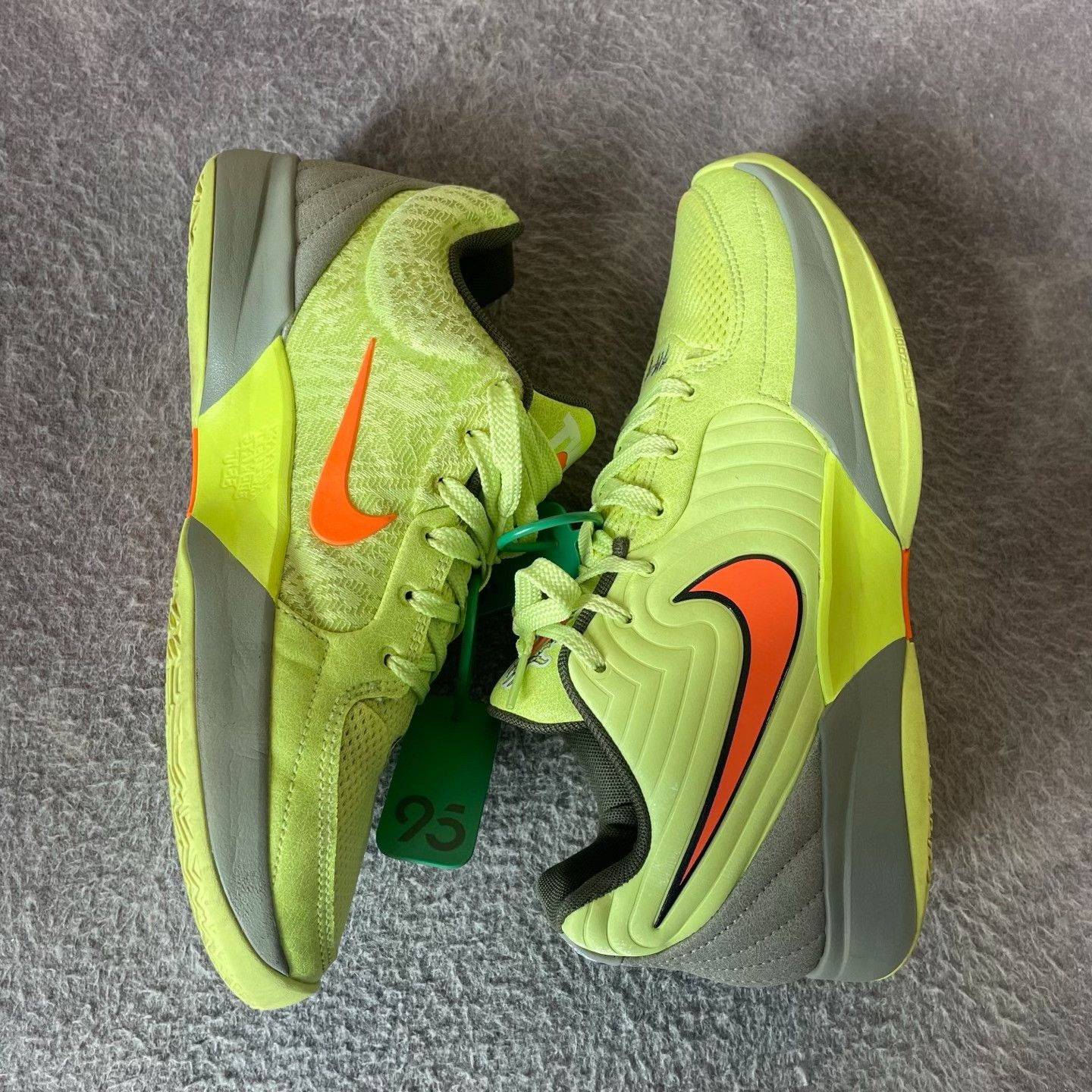 Nike Nike Yellow Lowtop Sneakers 41 Men Size US 8.5 / EU 41-42 - 9 Thumbnail