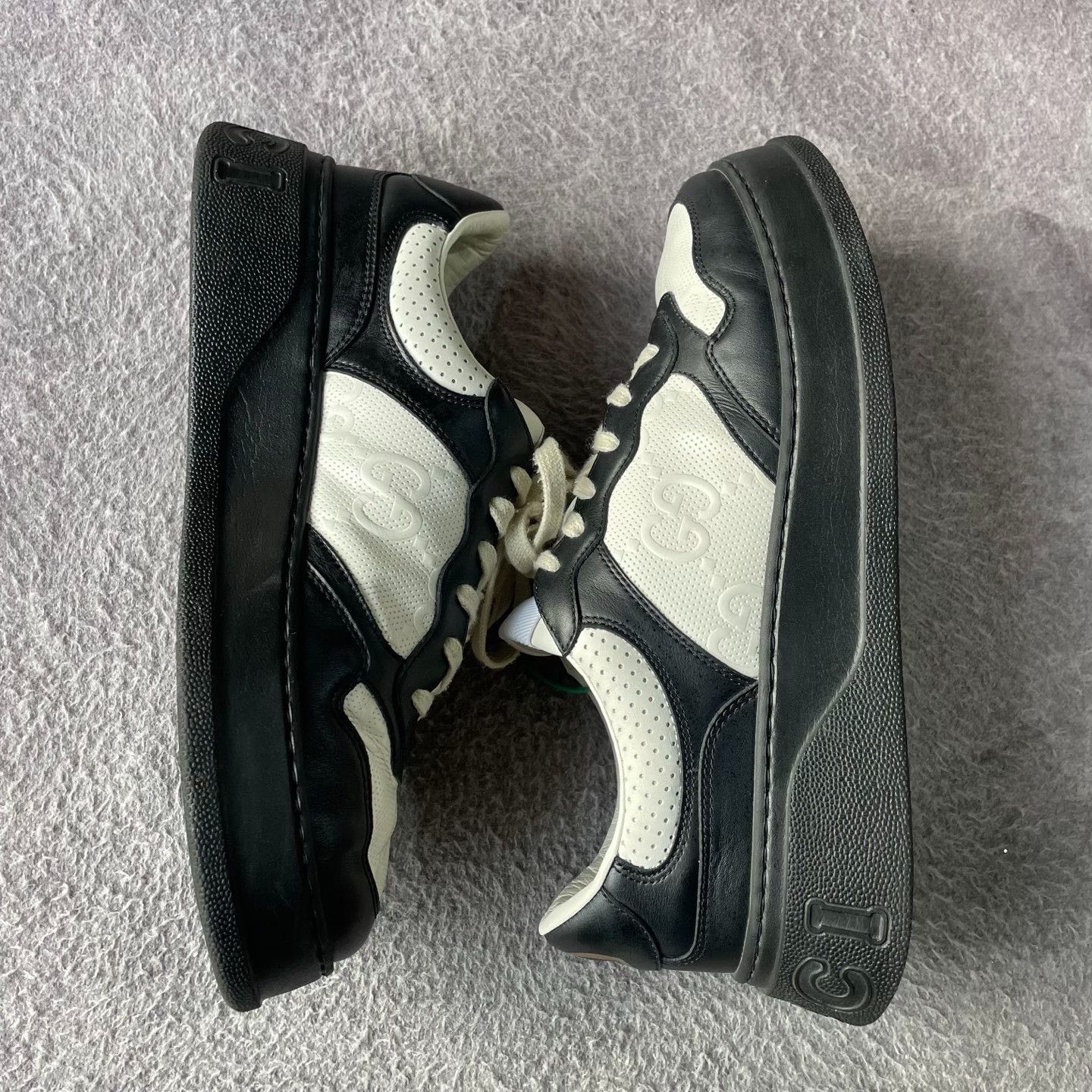 Gucci Gucci Black Lowtop Sneakers 42 Men Size US 9 / EU 42 - 8 Thumbnail