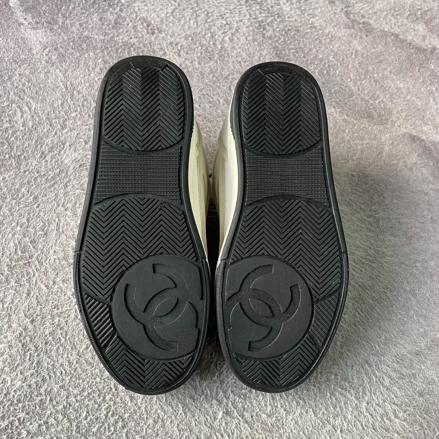 Chanel Chanel White Lowtop Sneakers 36 Women Size US 6 / IT 36 - 4 Thumbnail
