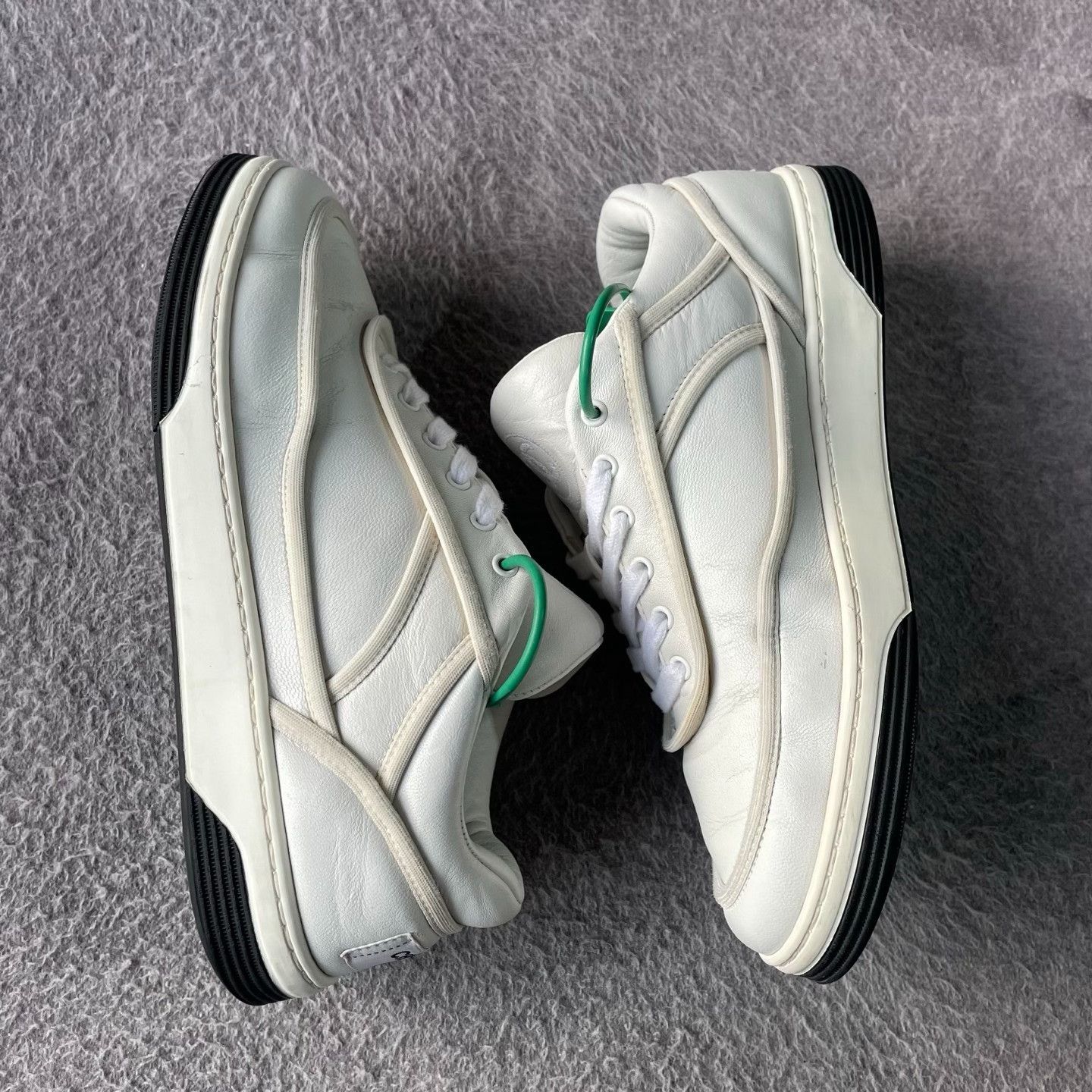 Chanel Chanel White Lowtop Sneakers 36 Women Size US 6 / IT 36 - 7 Thumbnail