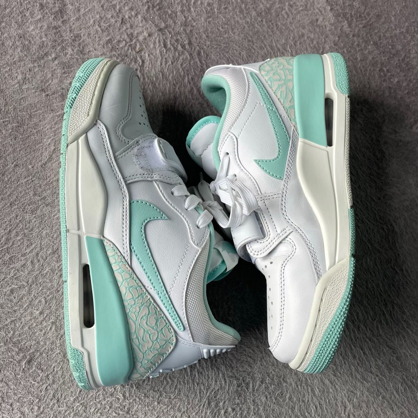 Nike Nike Green Lowtop Sneakers 38 Men Size US 6 / EU 39 - 8 Thumbnail