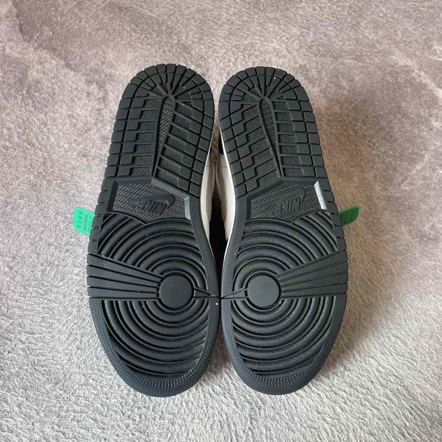 Nike Nike Black Lowtop Sneakers 42 Men Size US 9 / EU 42 - 4 Thumbnail