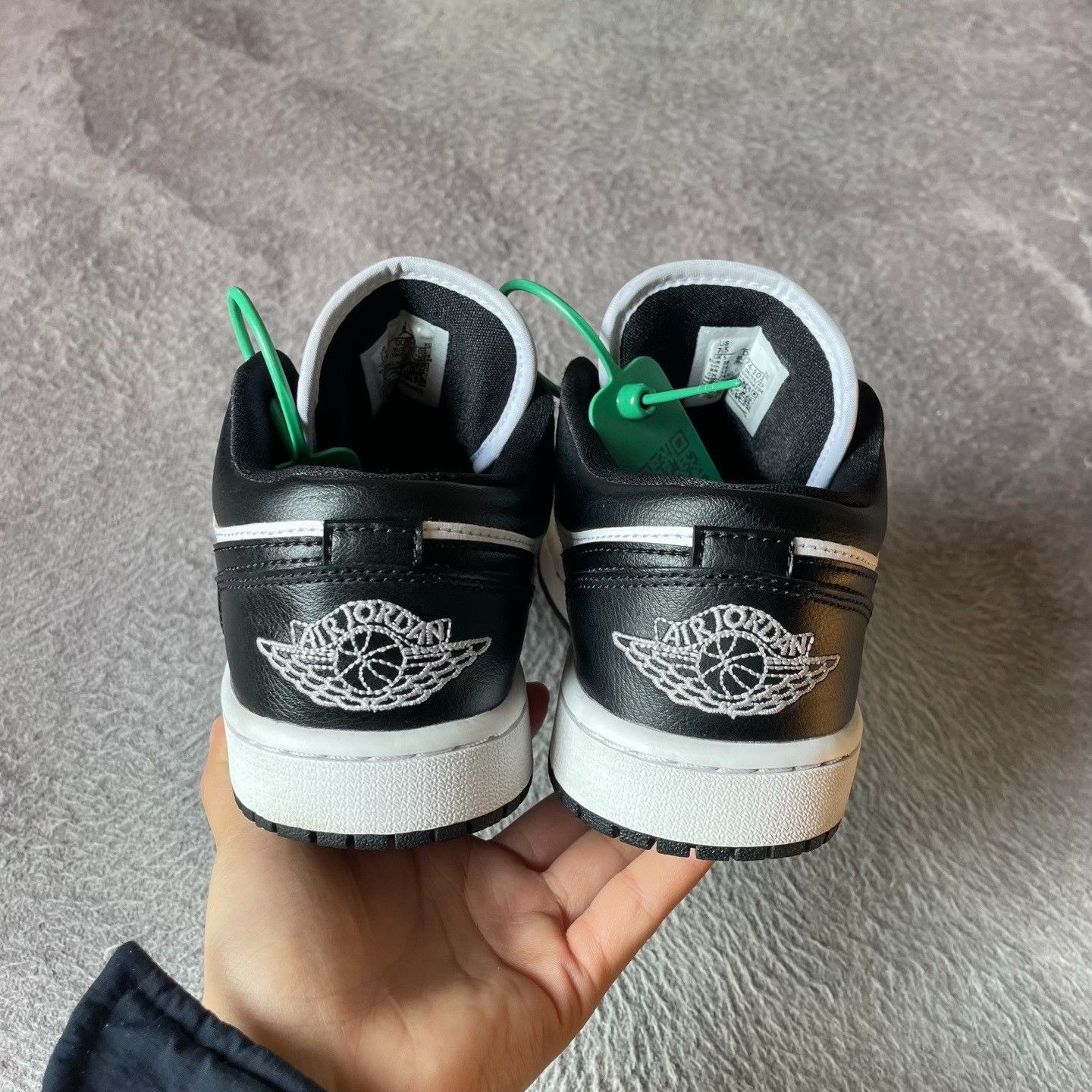 Nike Nike Black Lowtop Sneakers 38 Men Size US 6 / EU 39 - 3 Thumbnail