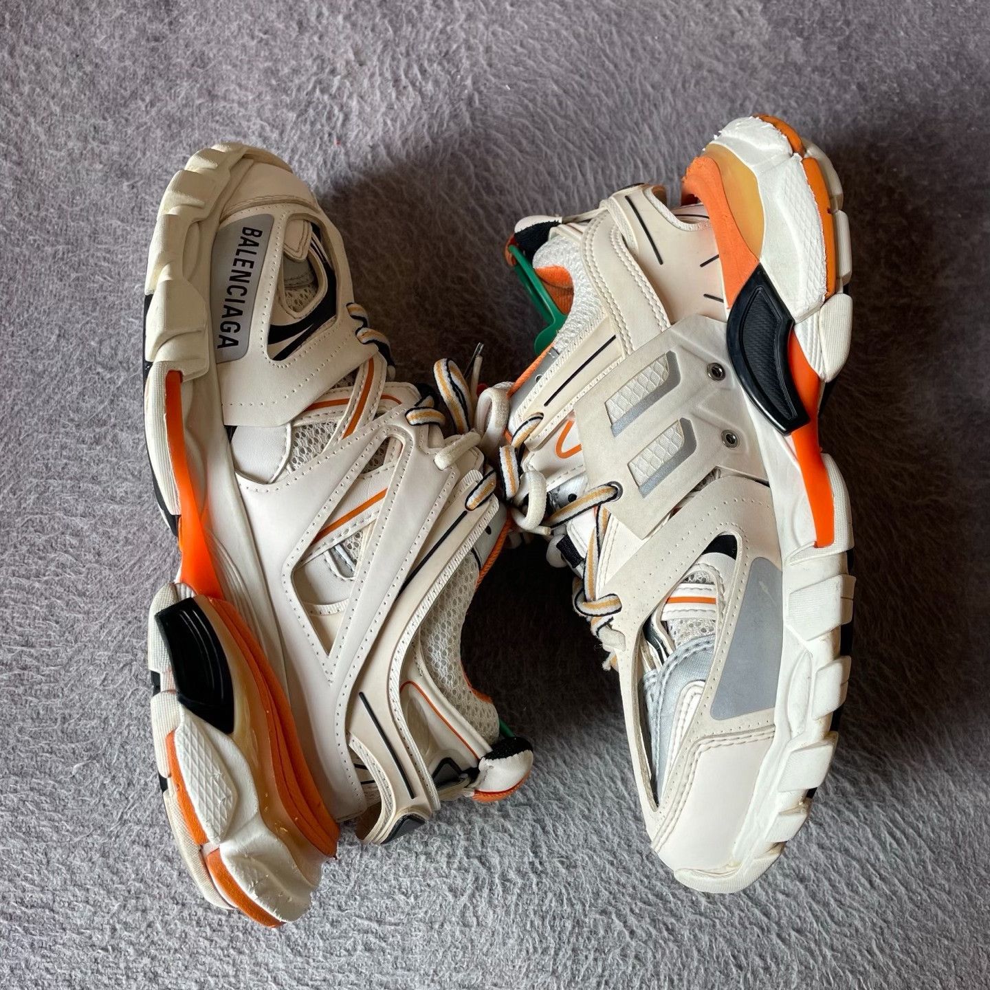 Balenciaga Balenciaga White Lowtop Sneakers 36 Women Size US 6 / IT 36 - 7 Thumbnail
