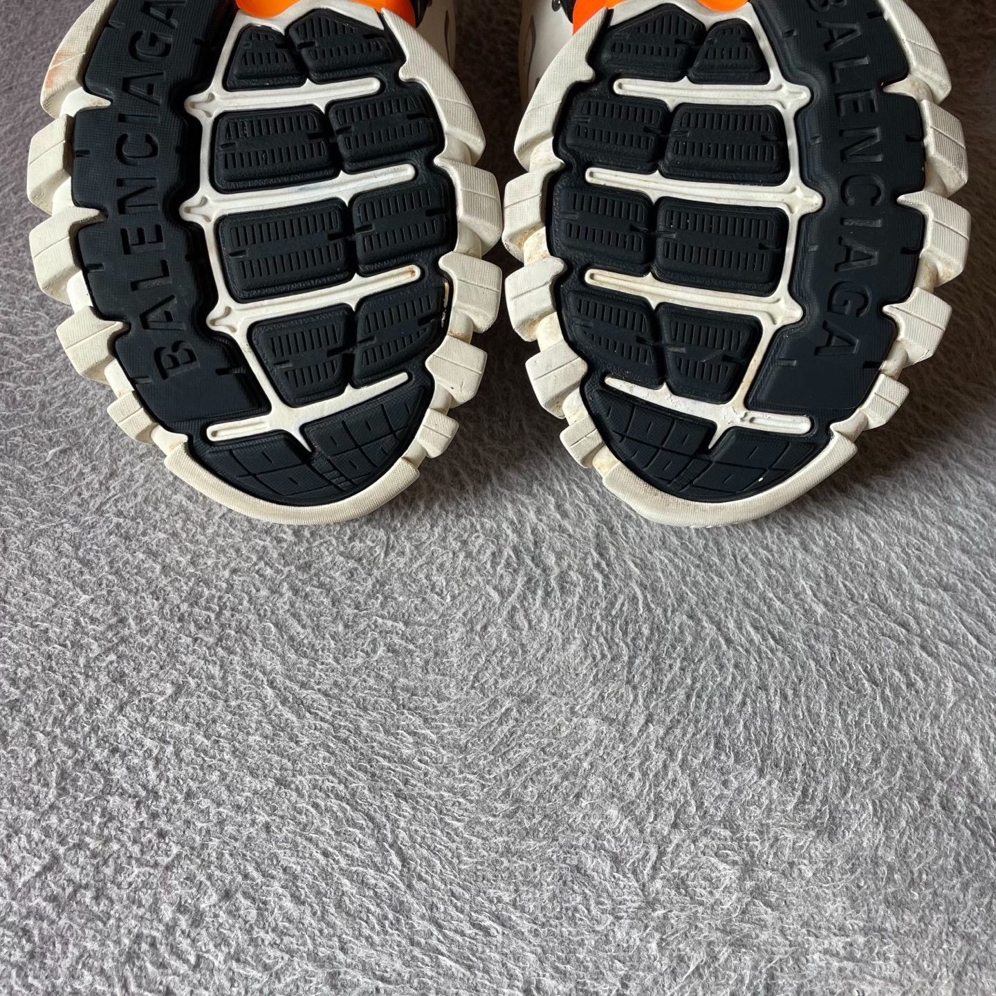 Balenciaga Balenciaga White Lowtop Sneakers 36 Women Size US 6 / IT 36 - 5 Thumbnail