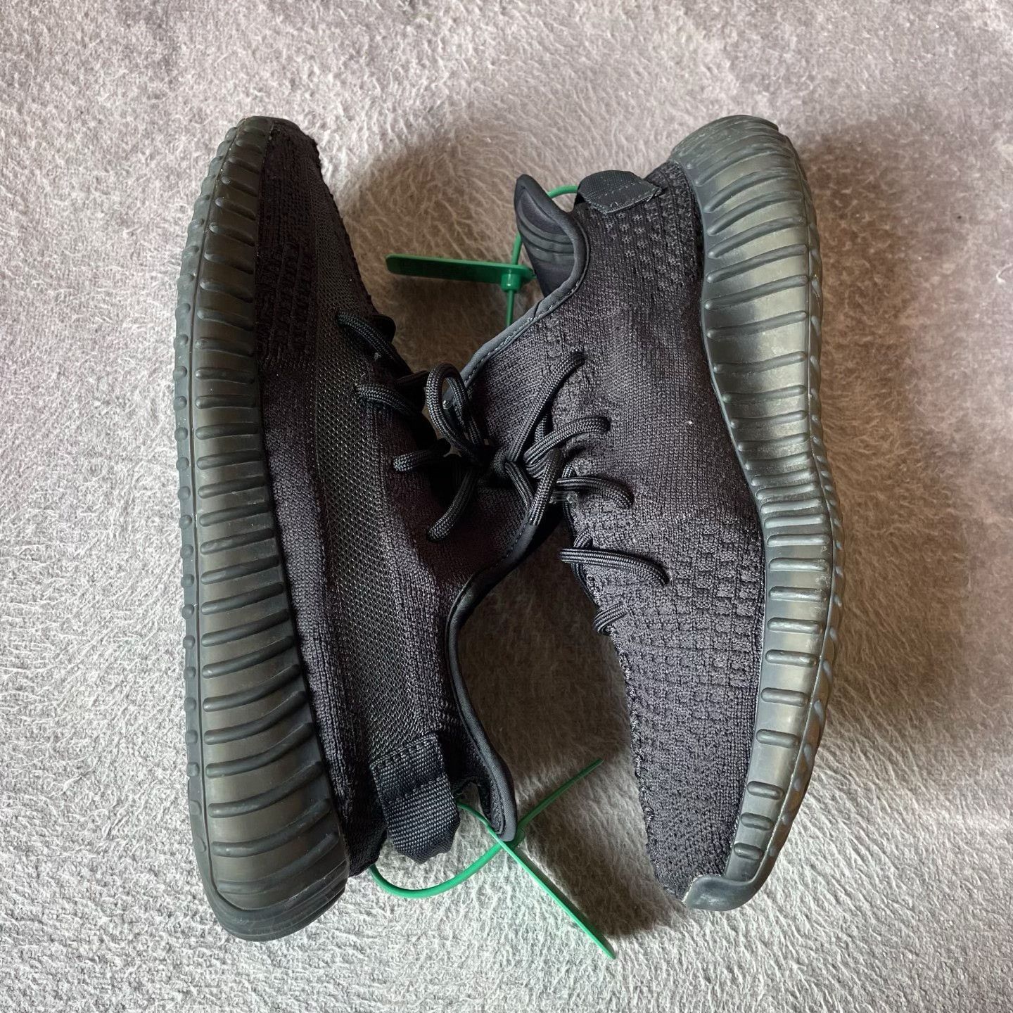 Yeezy Yeezy Black Lowtop Sneakers 43 Men Size US 10 / EU 43 - 6 Thumbnail