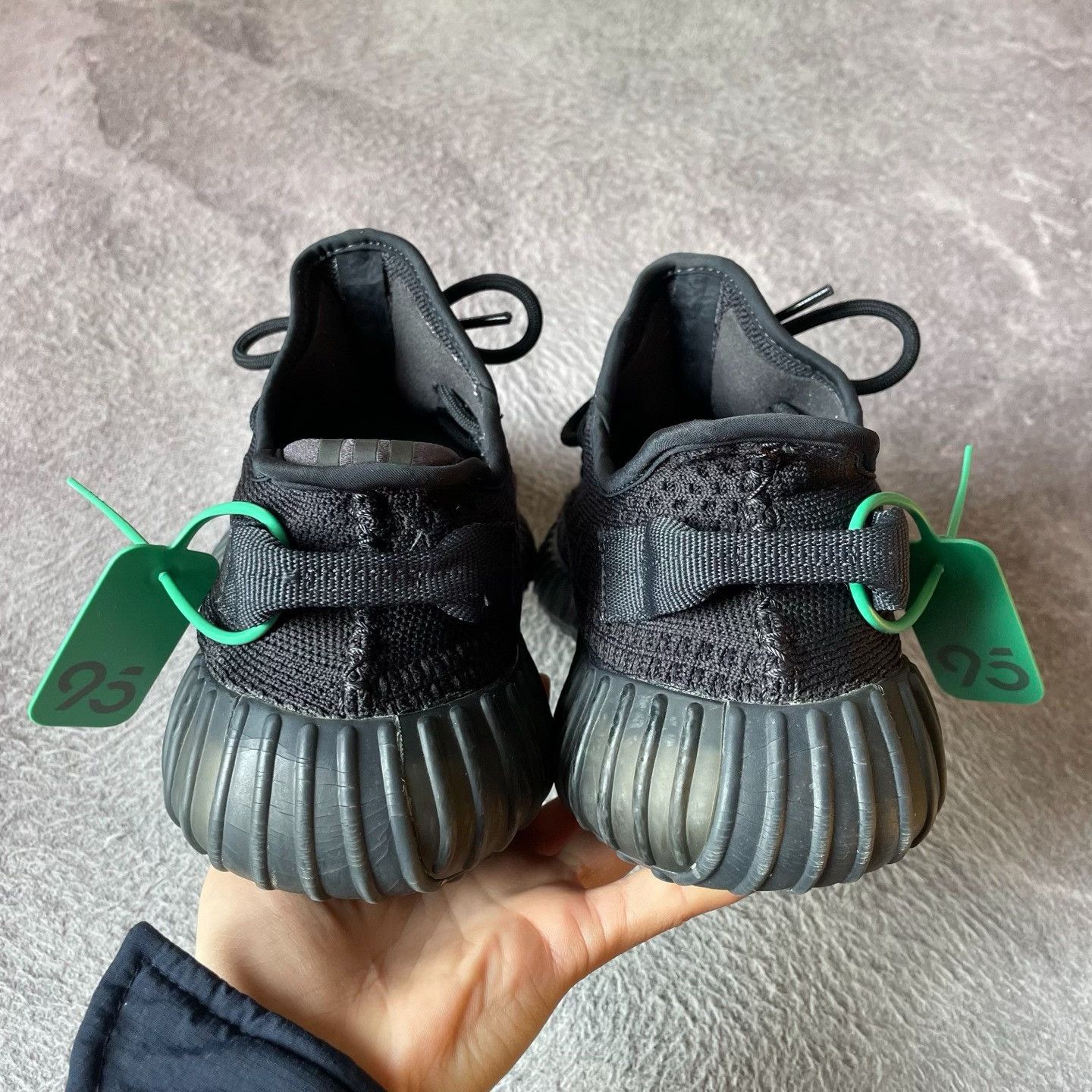 Yeezy Yeezy Black Lowtop Sneakers 43 Men Size US 10 / EU 43 - 3 Thumbnail