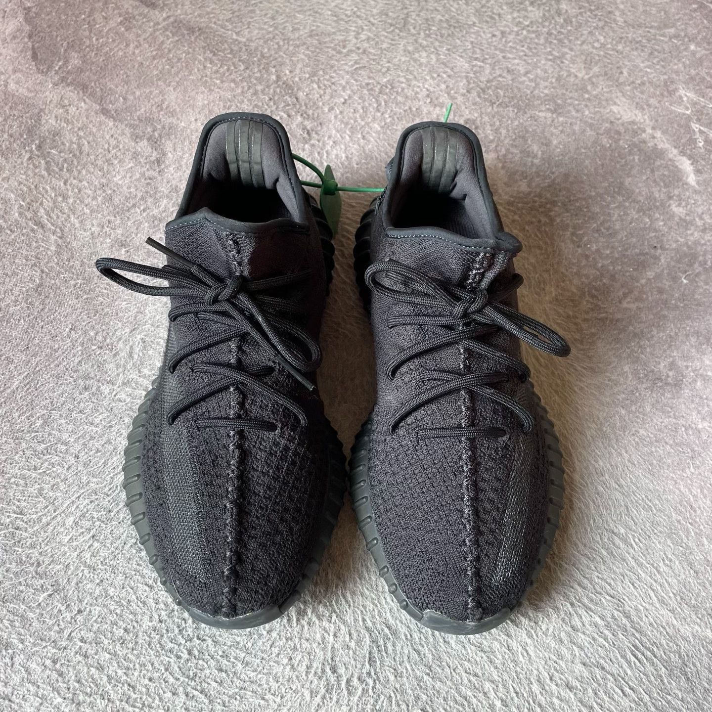 Yeezy Yeezy Black Lowtop Sneakers 43 Men Size US 10 / EU 43 - 2 Thumbnail