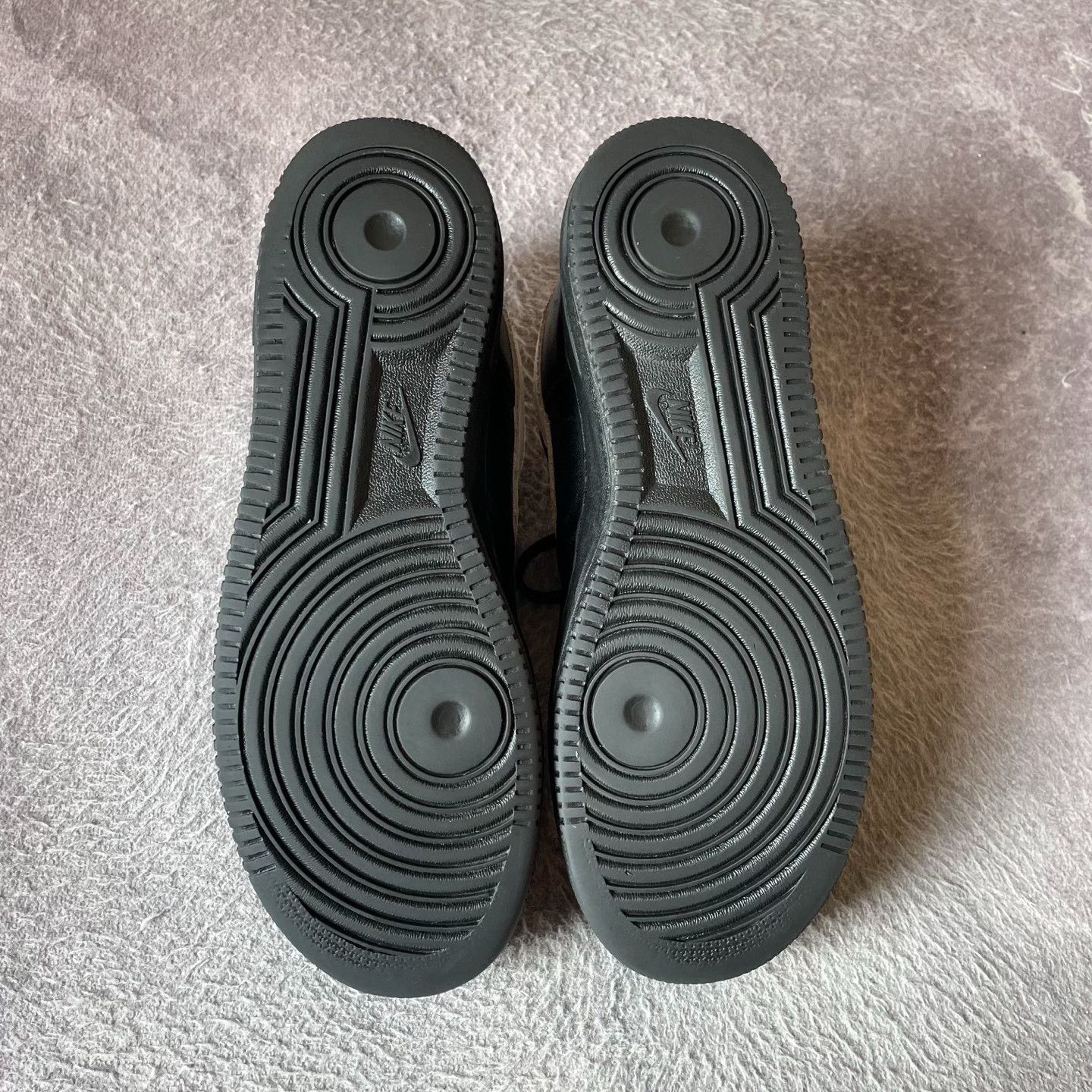 Yeezy Yeezy Black Lowtop Sneakers 44.5 Men Size US 11 / EU 44 - 4 Thumbnail