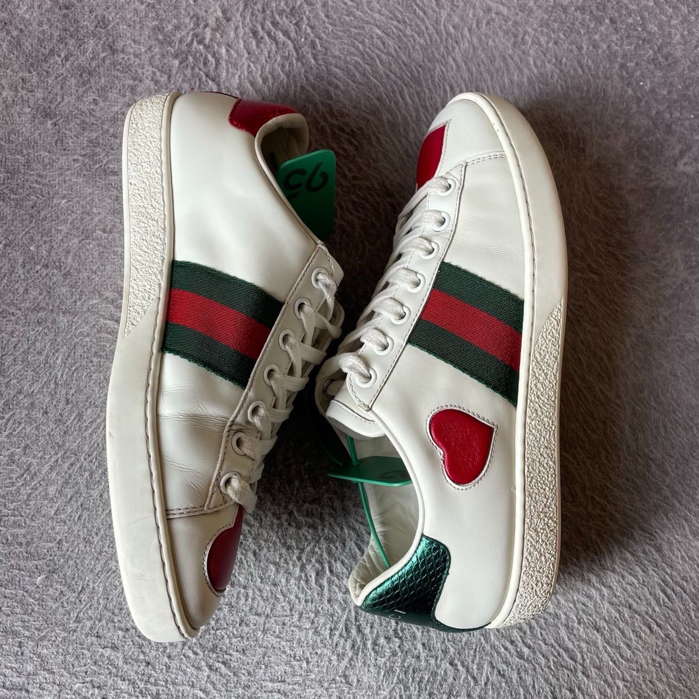 Gucci Gucci White Lowtop Sneakers M Women Size US 7 / IT 37 - 8 Thumbnail