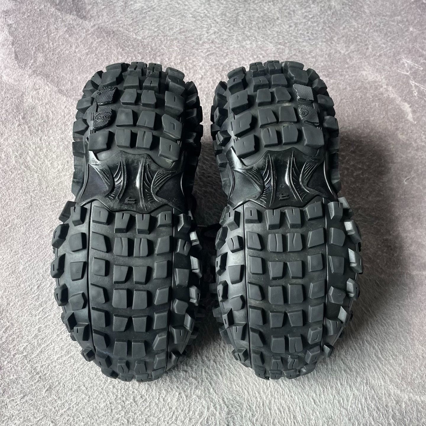 Balenciaga Balenciaga Black Lowtop Sneakers 41 Men Size US 8.5 / EU 41-42 - 4 Thumbnail