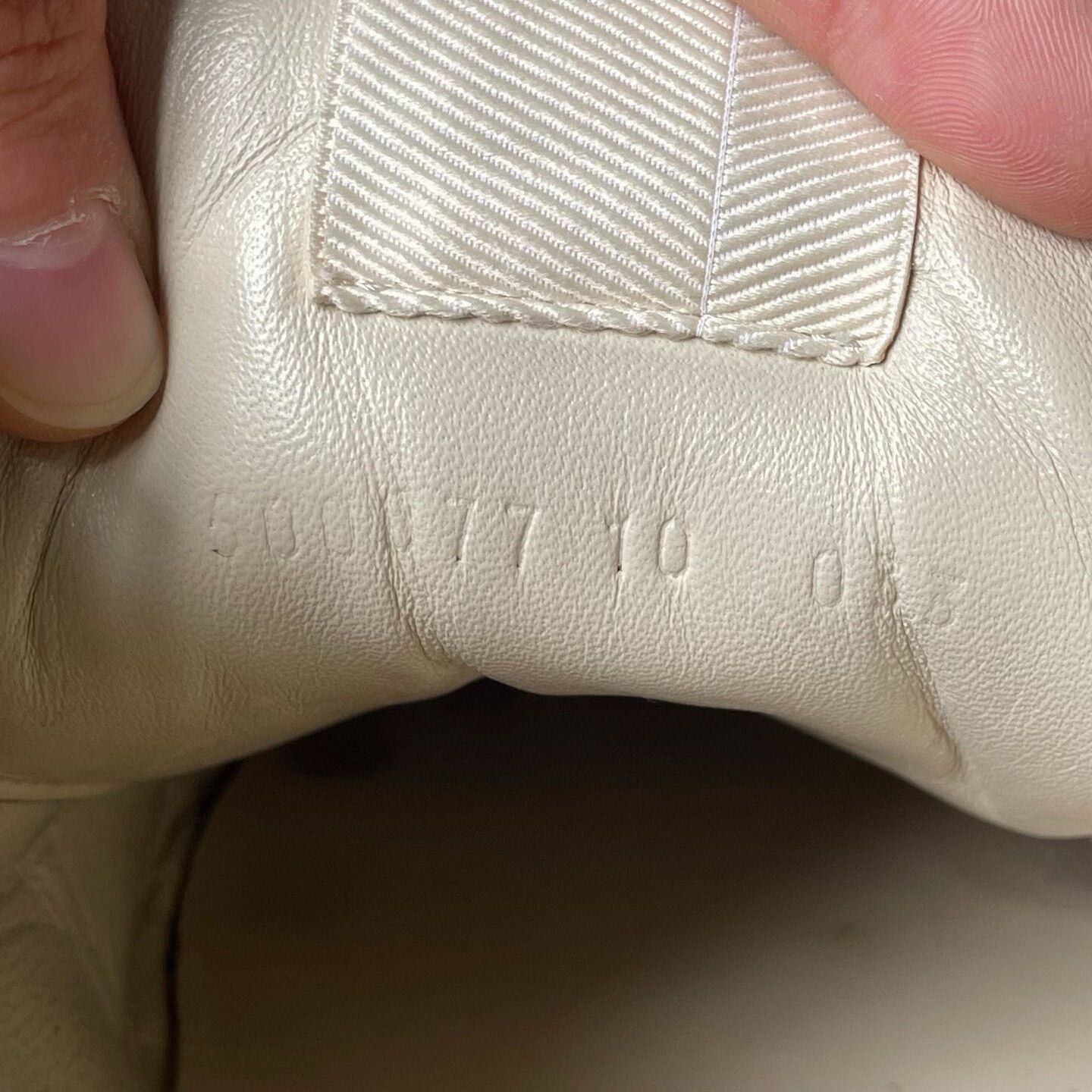 Gucci Gucci White Lowtop Sneakers 44 Men Size US 10.5 / EU 43-44 - 6 Thumbnail