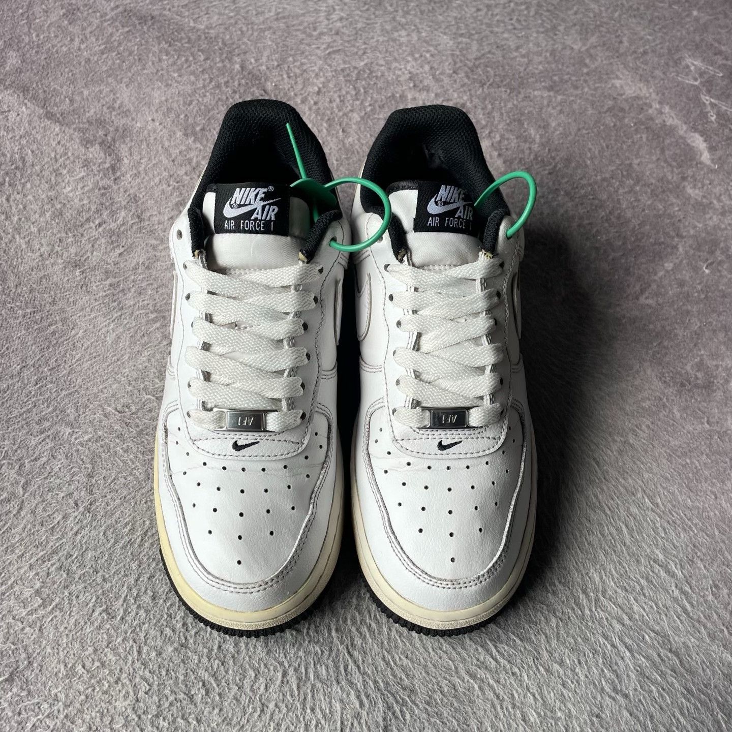 Alexander McQueen Alexander McQueen White Lowtop Sneakers 39 Men Size US 6.5 / EU 39-40 - 2 Thumbnail