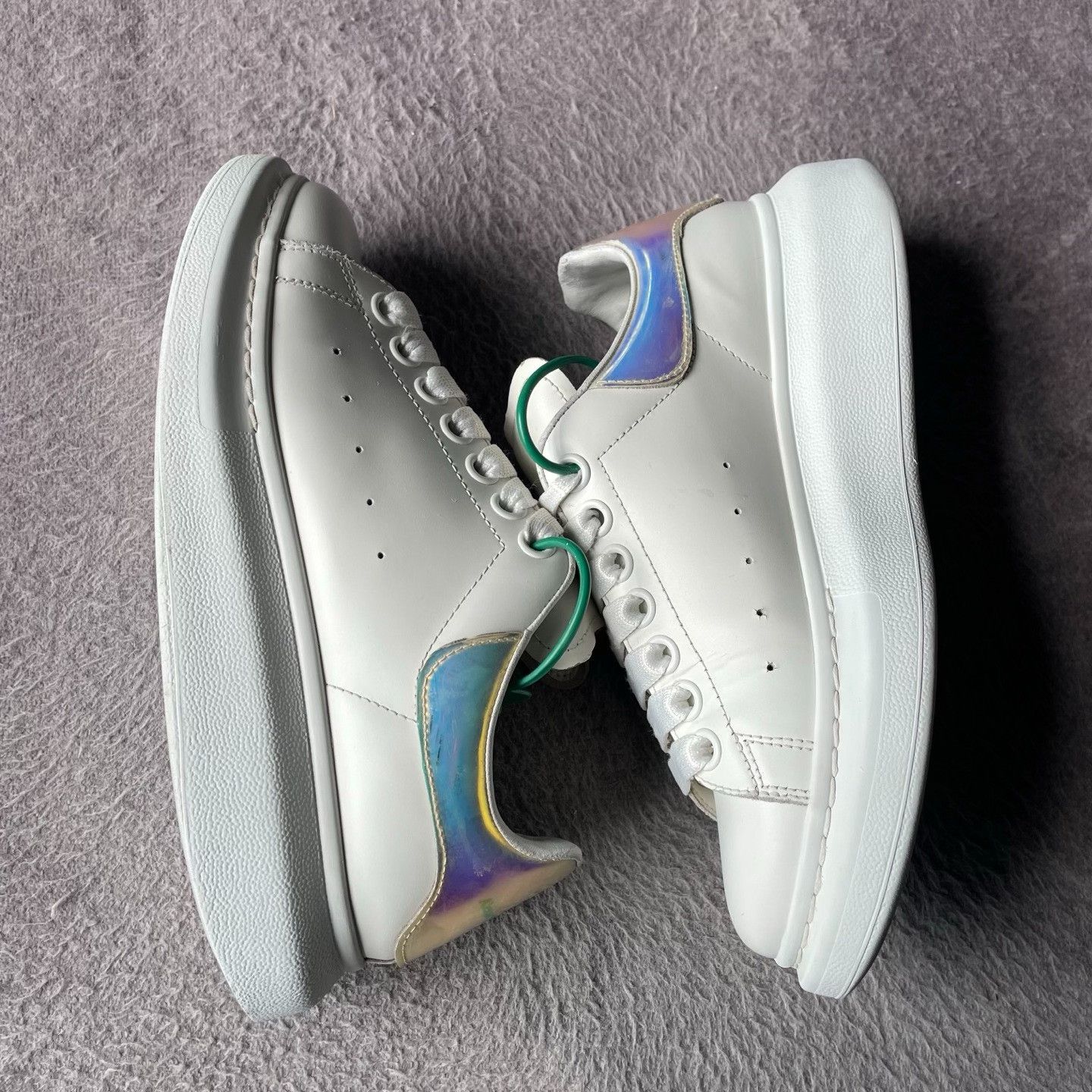 Alexander McQueen Alexander McQueen Laser White Lowtop Sneakers 37 Women Size US 6.5 / IT 36.5 - 6 Thumbnail