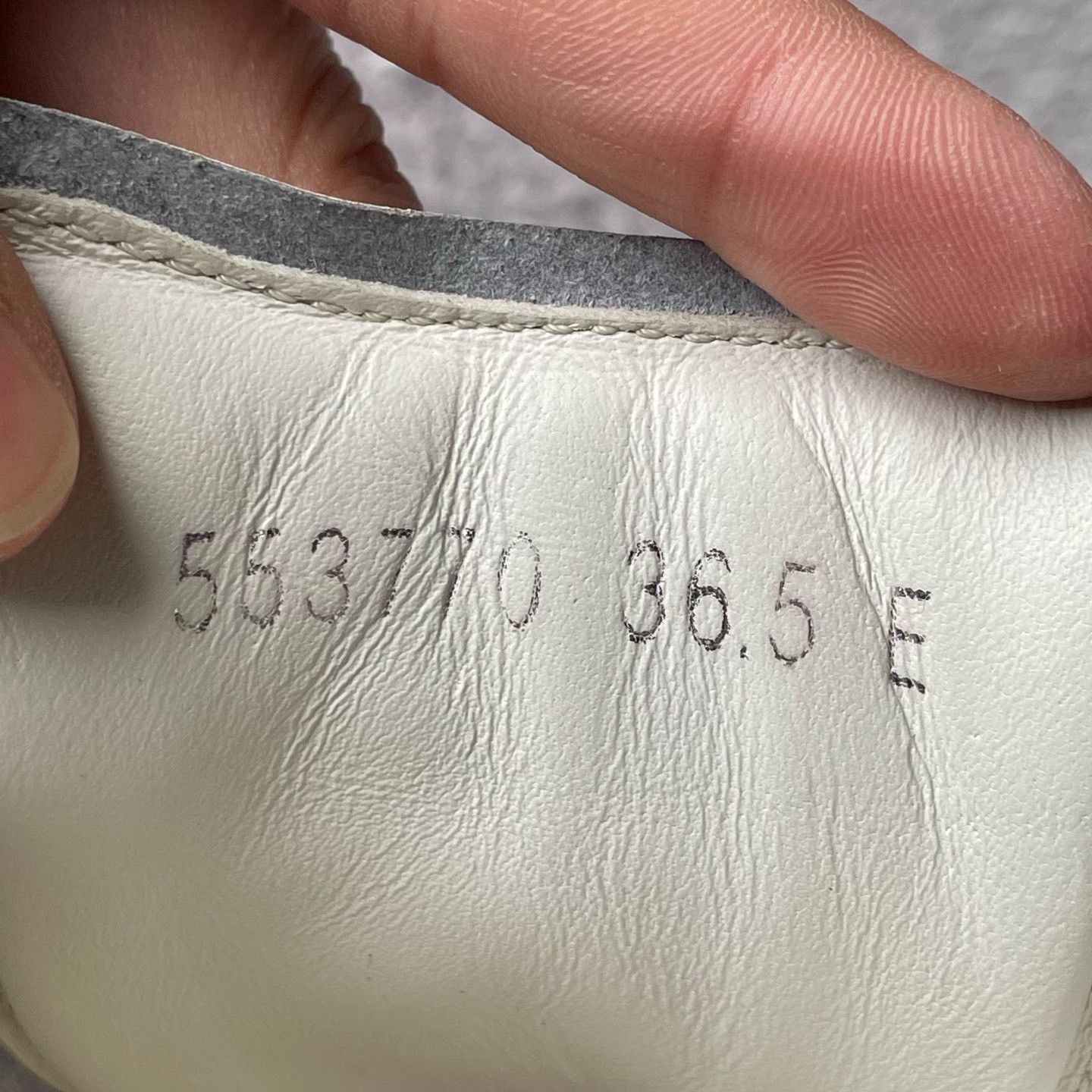 Alexander McQueen Alexander McQueen White Lowtop Sneakers 36 Women Size US 6 / IT 36 - 7 Thumbnail