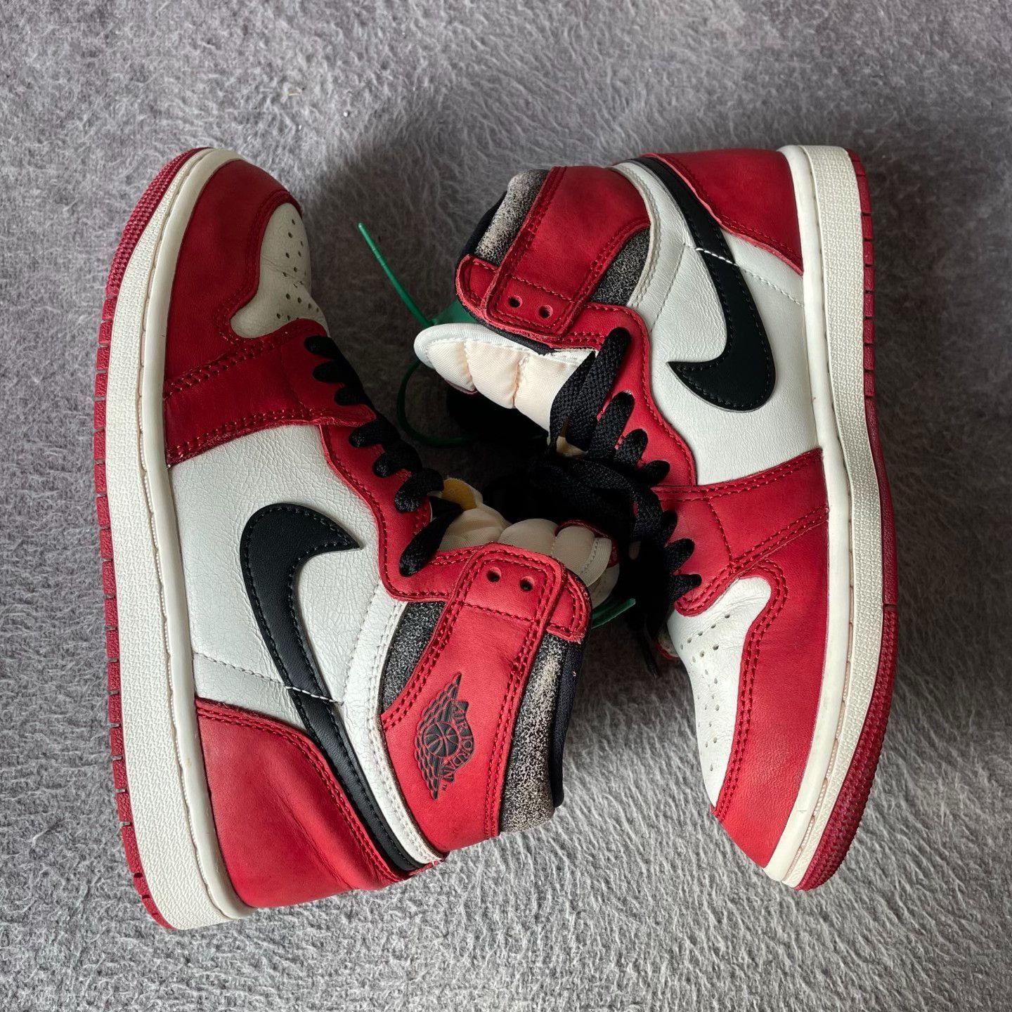 Nike Nike Distressed Red Lowtop Sneakers 22 Men Size US 10 / EU 43 - 7 Thumbnail