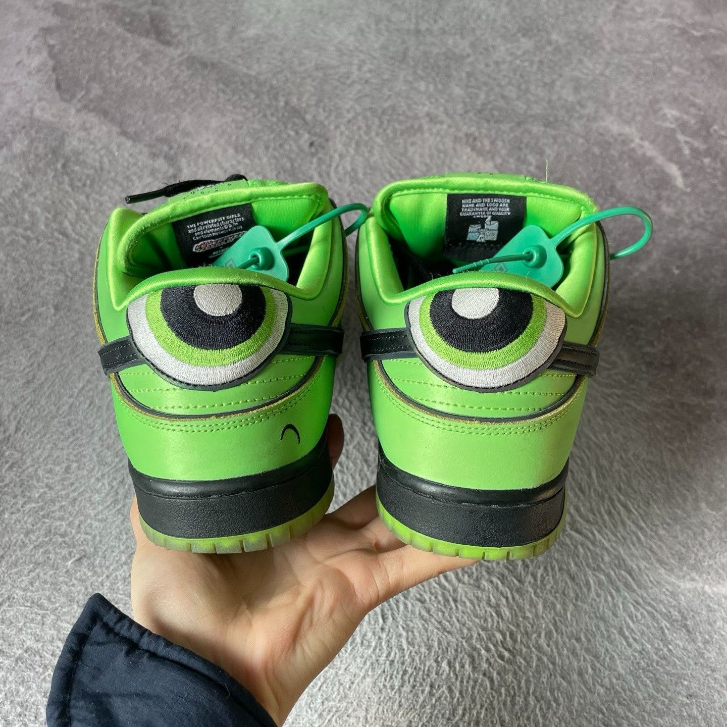 Nike Nike Collab Green Lowtop Sneakers 44 Men Size US 10.5 / EU 43-44 - 2 Thumbnail