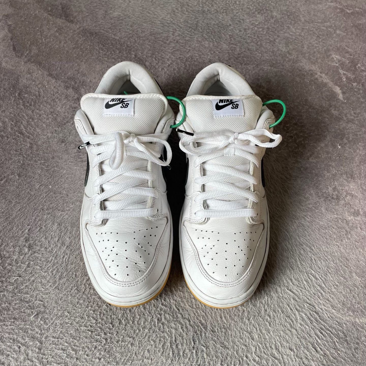 Nike Nike White Lowtop Sneakers 46 Men Size US 12 / EU 45 - 2 Thumbnail