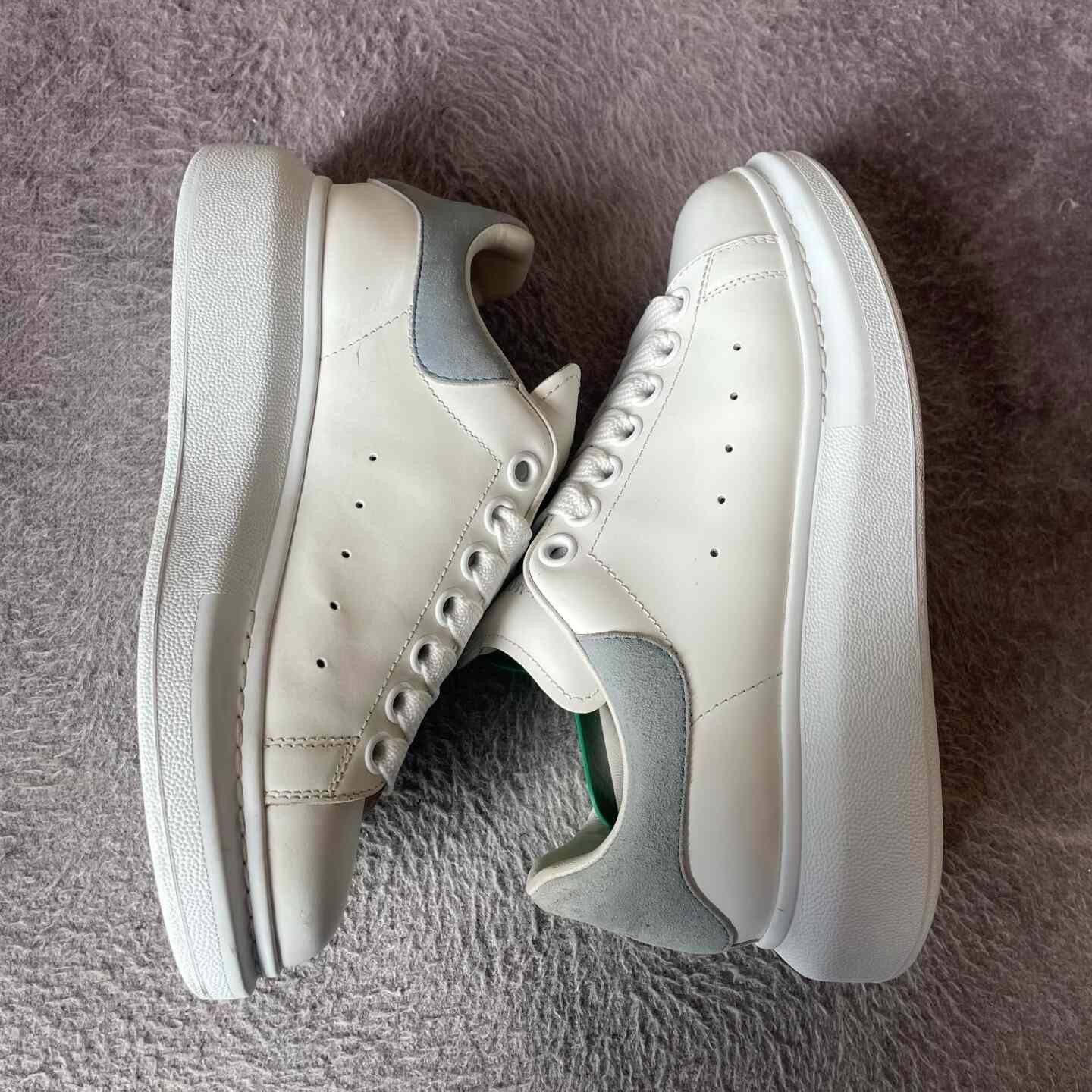 Alexander McQueen Alexander McQueen Blue Lowtop Sneakers 36 Women Size US 6 / IT 36 - 9 Thumbnail