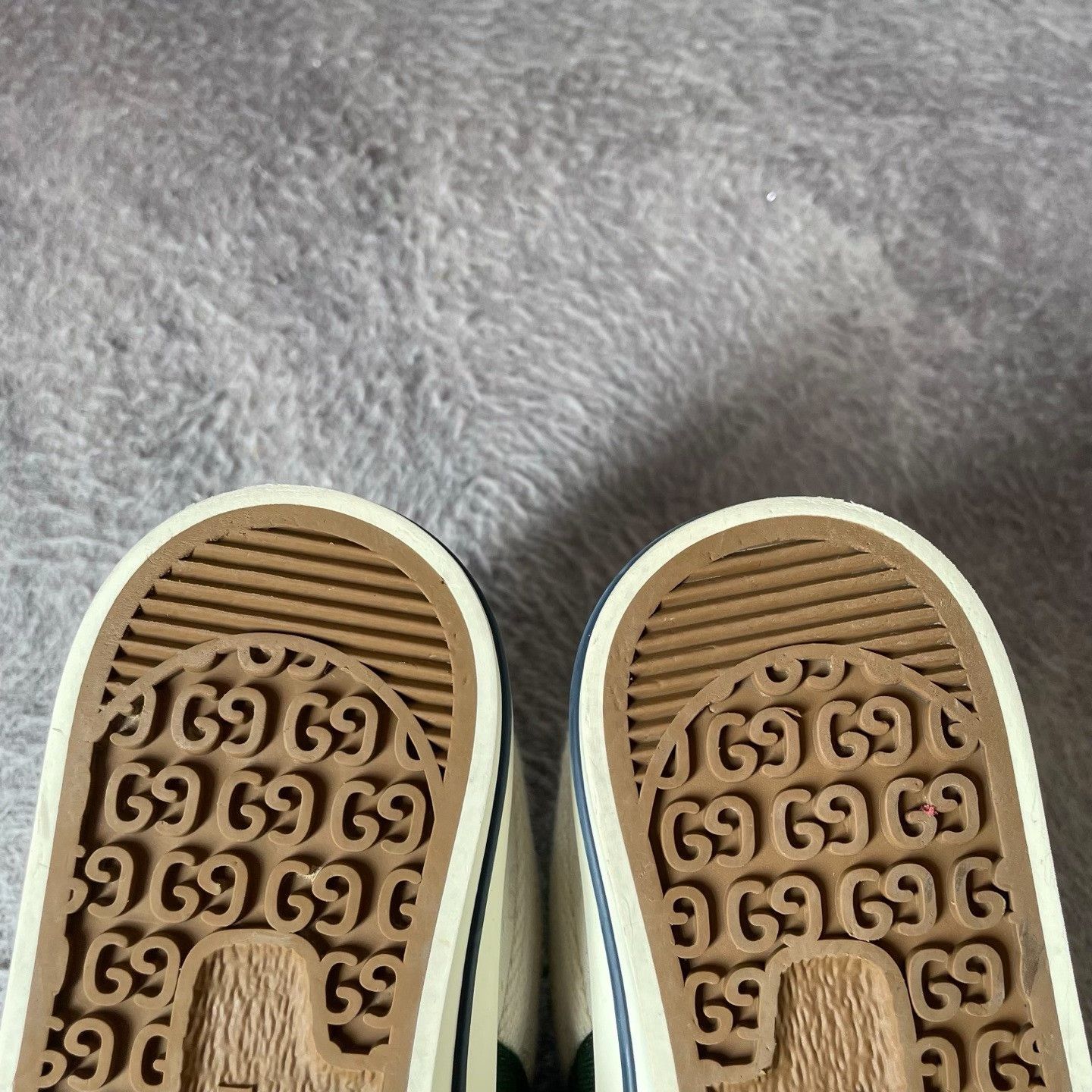 Gucci Gucci White Lowtop Sneakers 36.5 Women Size US 6 / IT 36 - 5 Thumbnail