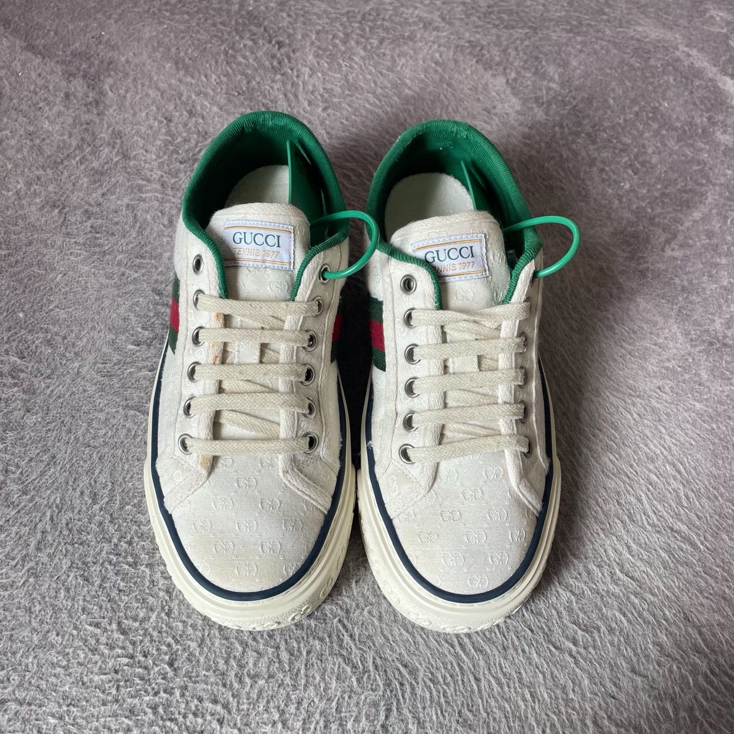 Gucci Gucci White Lowtop Sneakers 36.5 Women Size US 6 / IT 36 - 2 Thumbnail