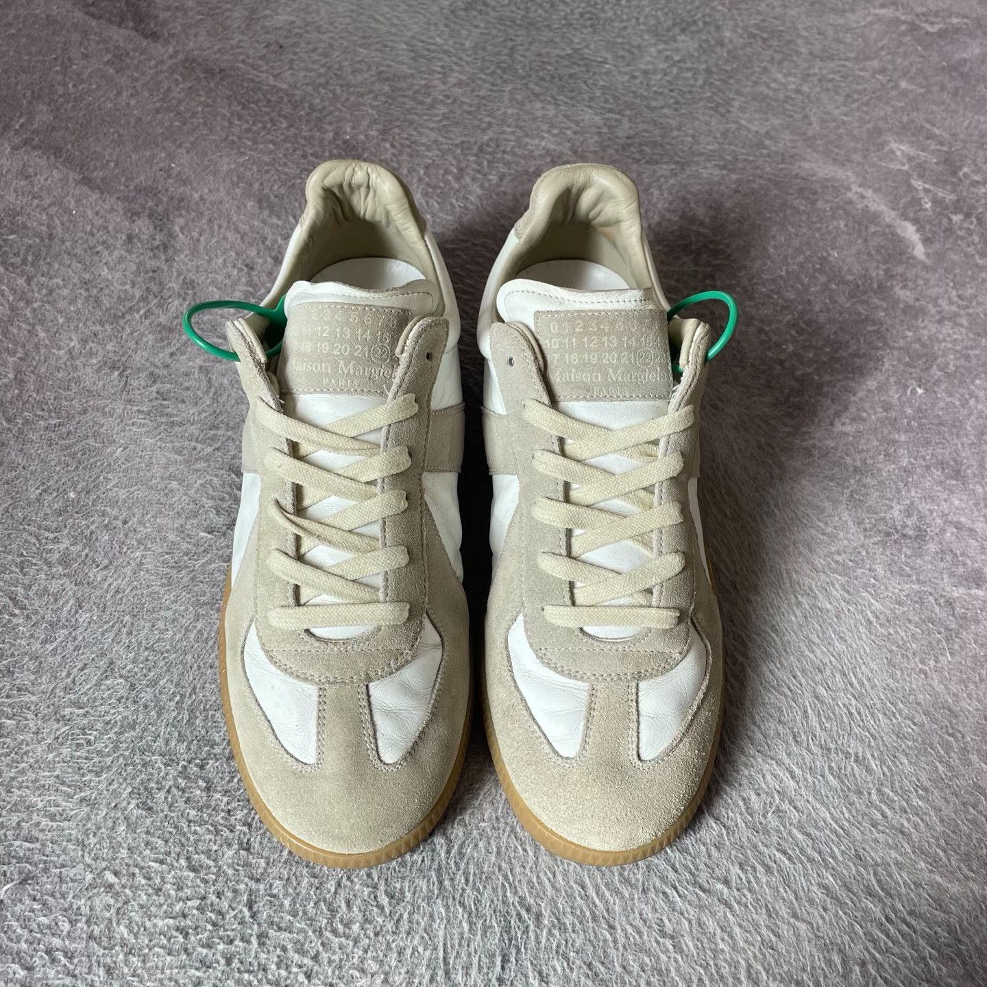 Gucci Gucci White Lowtop Sneakers S Men Size US 10 / EU 43 - 2 Thumbnail