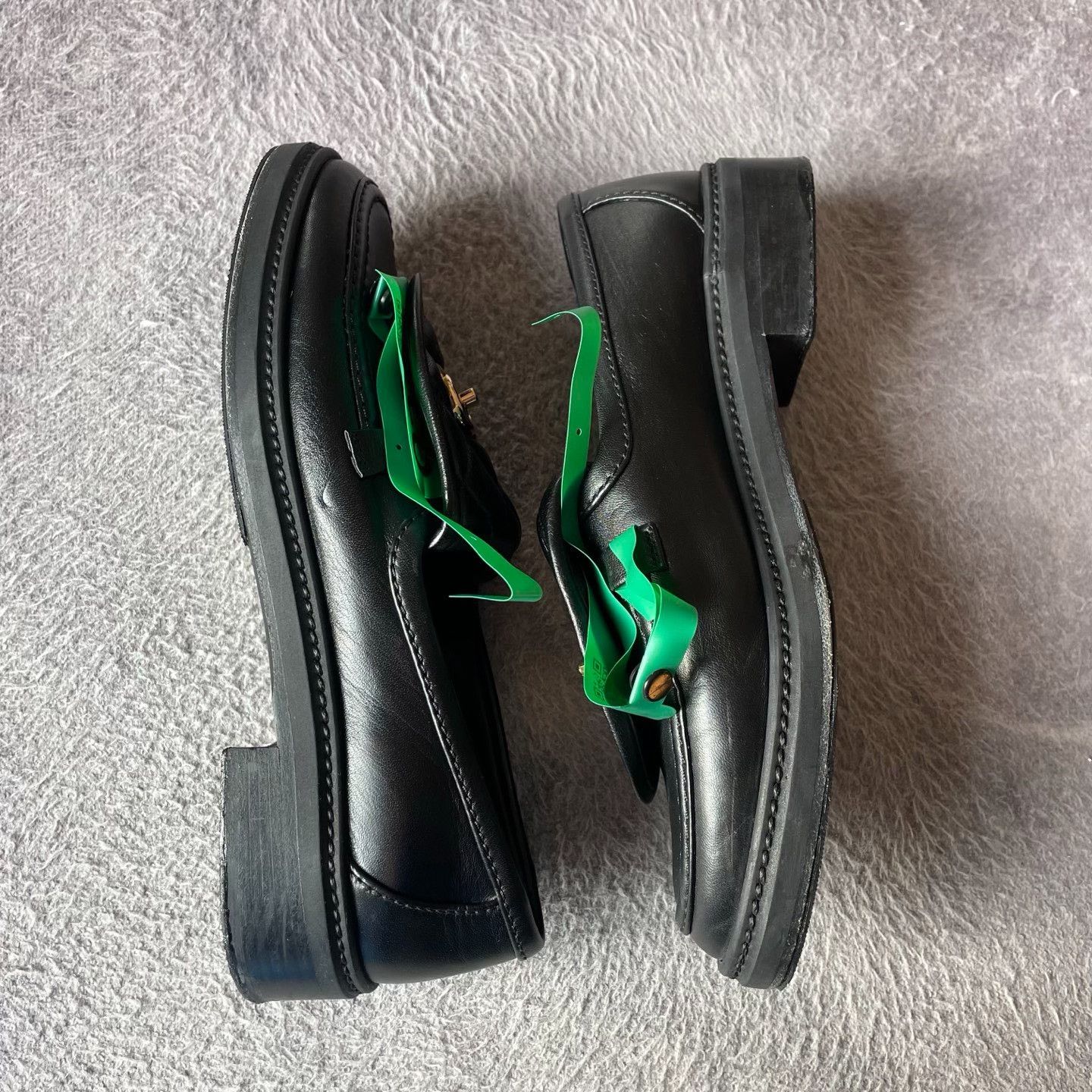 Chanel Chanel Black Lowtop Sneakers 37 Women Size US 6.5 / IT 36.5 - 7 Thumbnail