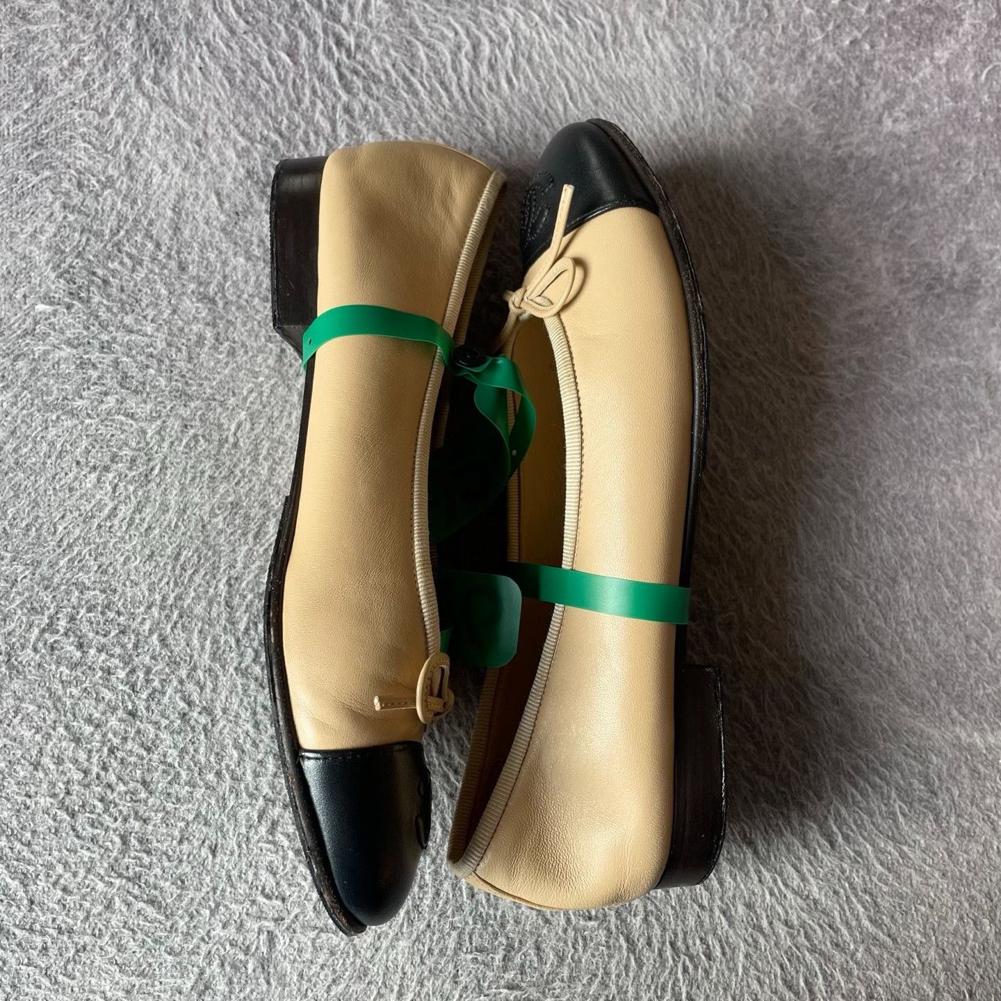 Chanel Chanel Beige Lowtop Sneakers 35 Women Size US 5 / IT 35 - 8 Thumbnail