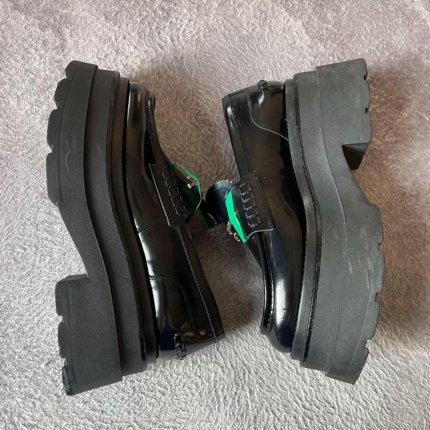 Prada Prada Black Lowtop Sneakers 38 Women Size US 7.5 / IT 37.5 - 7 Thumbnail