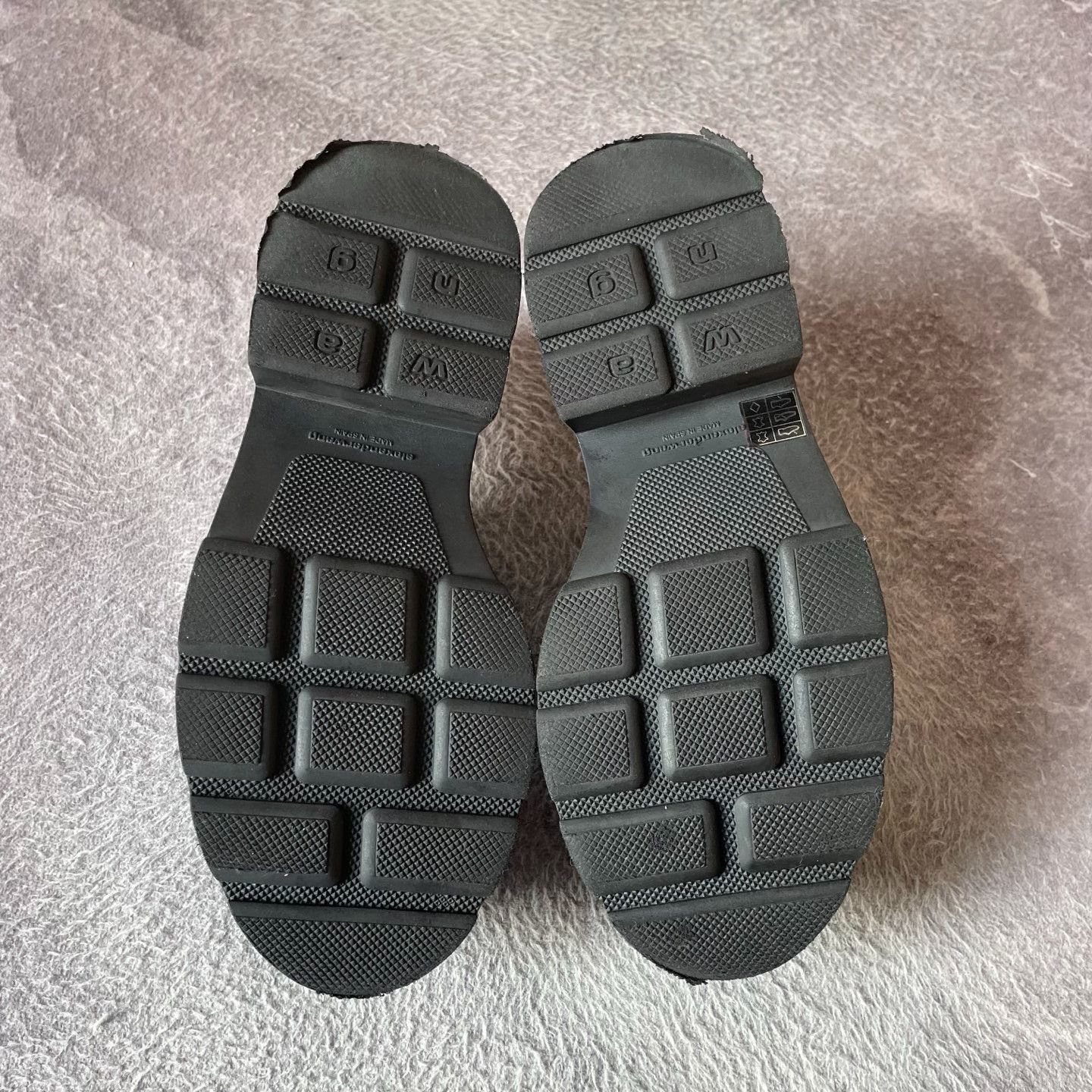 Prada Prada Black Lowtop Sneakers 38 Women Size US 7.5 / IT 37.5 - 4 Thumbnail