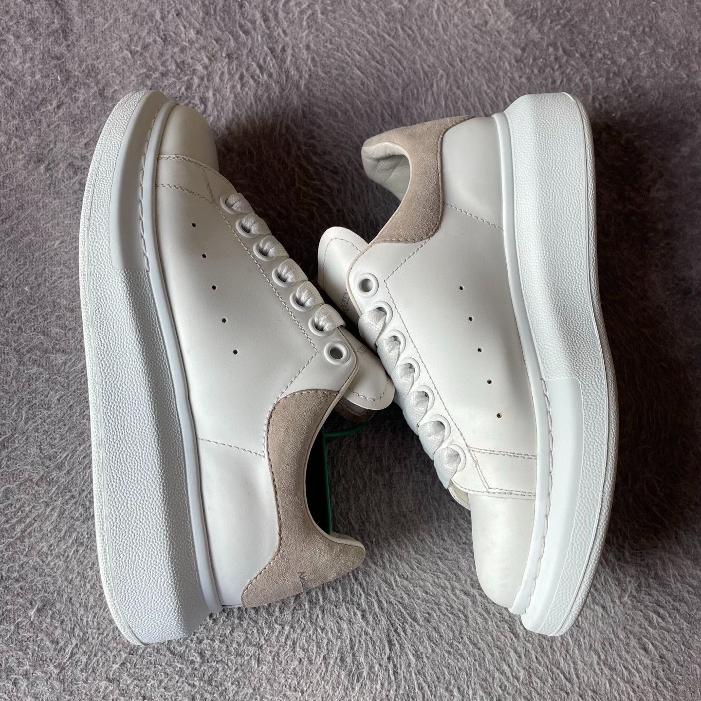 Alexander McQueen Alexander McQueen Pink Lowtop Sneakers 36 Women Size US 6 / IT 36 - 8 Thumbnail