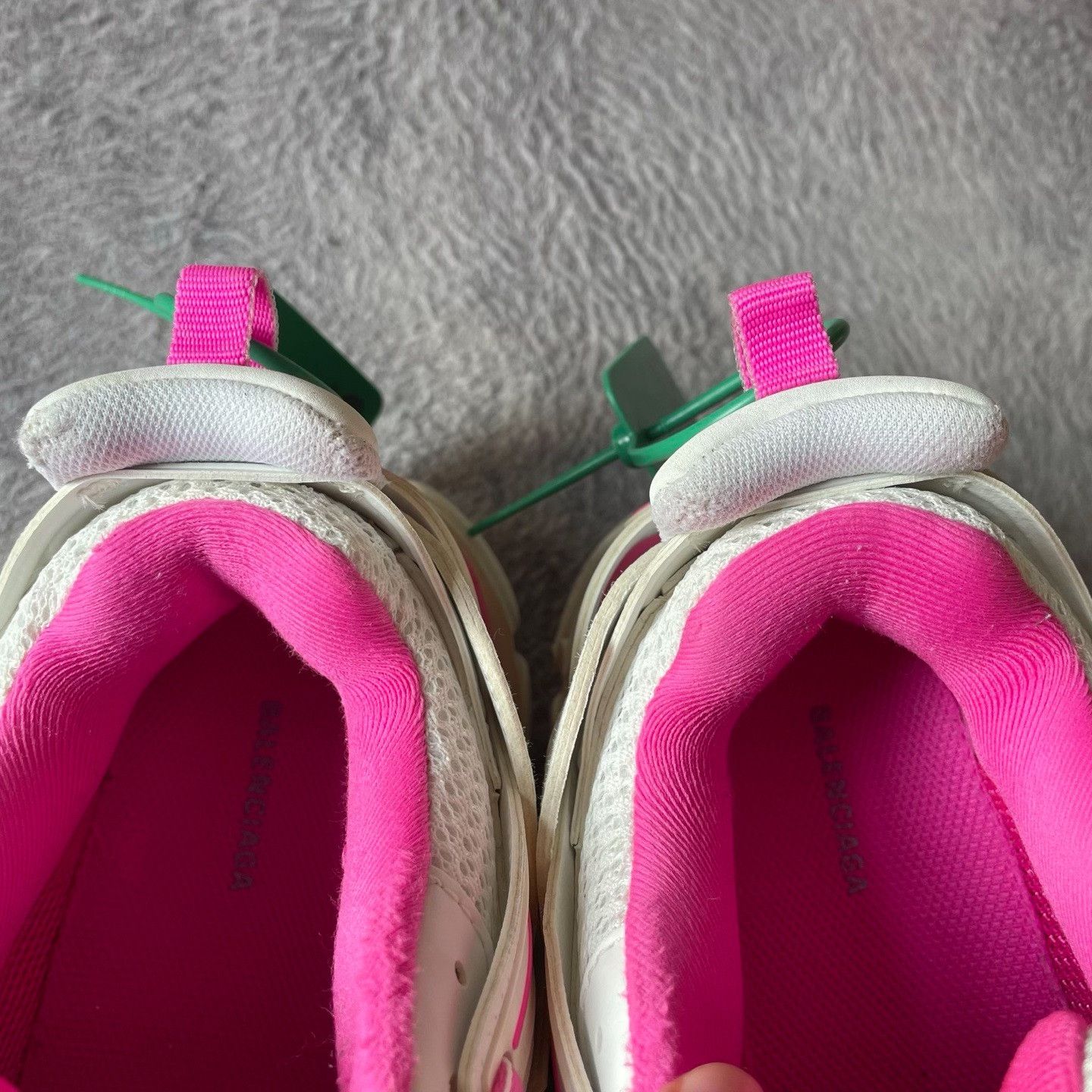 Balenciaga Balenciaga Pink Lowtop Sneakers 35 Women Size US 5 / IT 35 - 9 Thumbnail