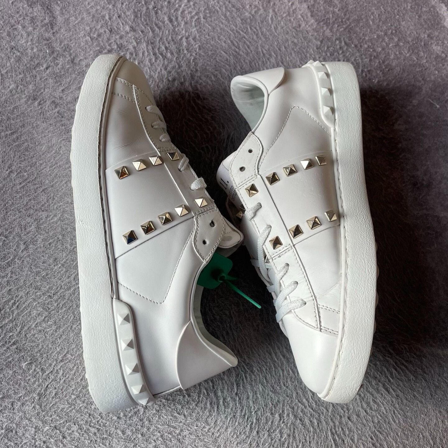 Valentino Valentino White Lowtop Sneakers S Men Size US 10 / EU 43 - 6 Thumbnail