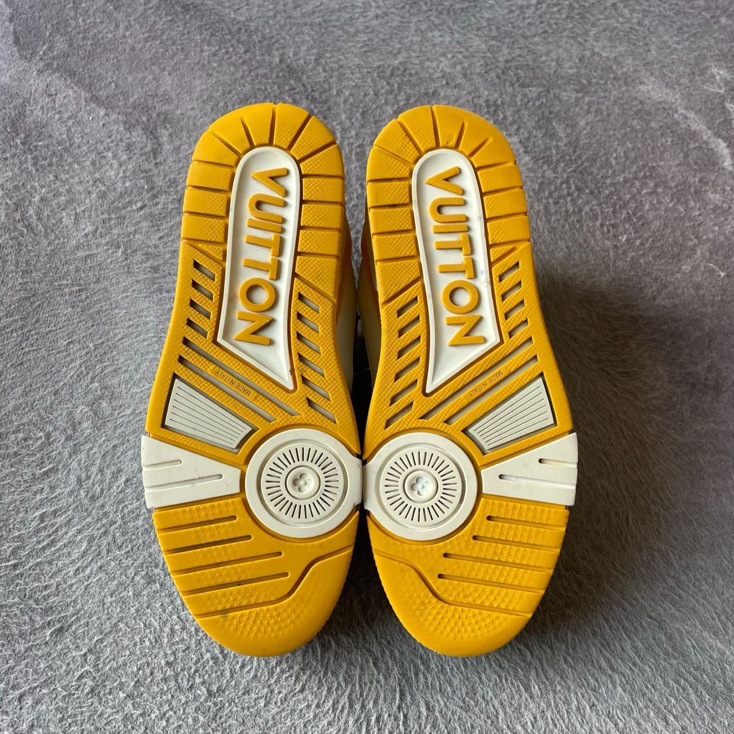 Louis Vuitton Louis Vuitton Training Yellow Lowtop Sneakers 38 Women Size US 7.5 / IT 37.5 - 4 Thumbnail