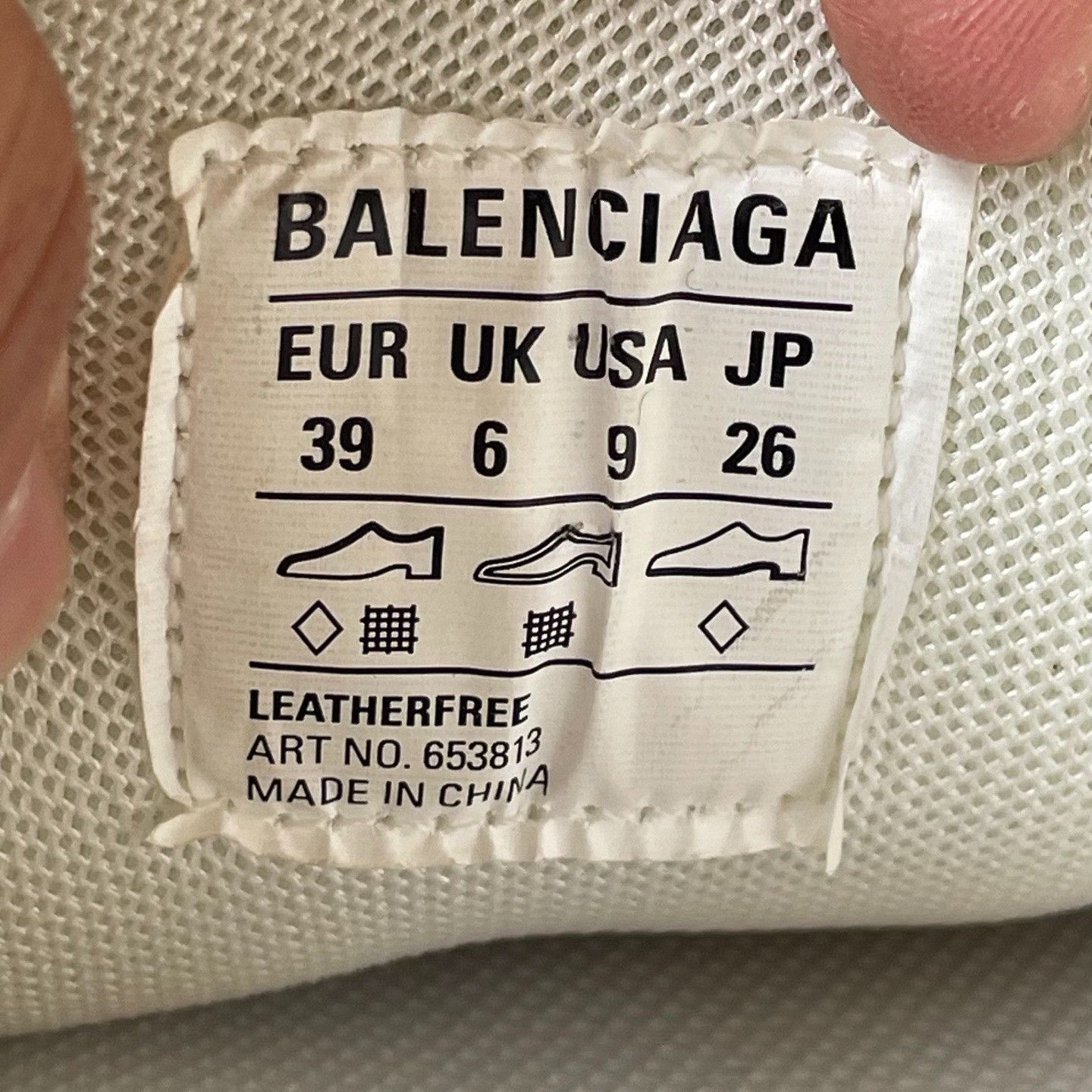 Balenciaga Balenciaga White Lowtop Sneakers 39 Women Size US 8.5 / IT 38.5 - 6 Thumbnail