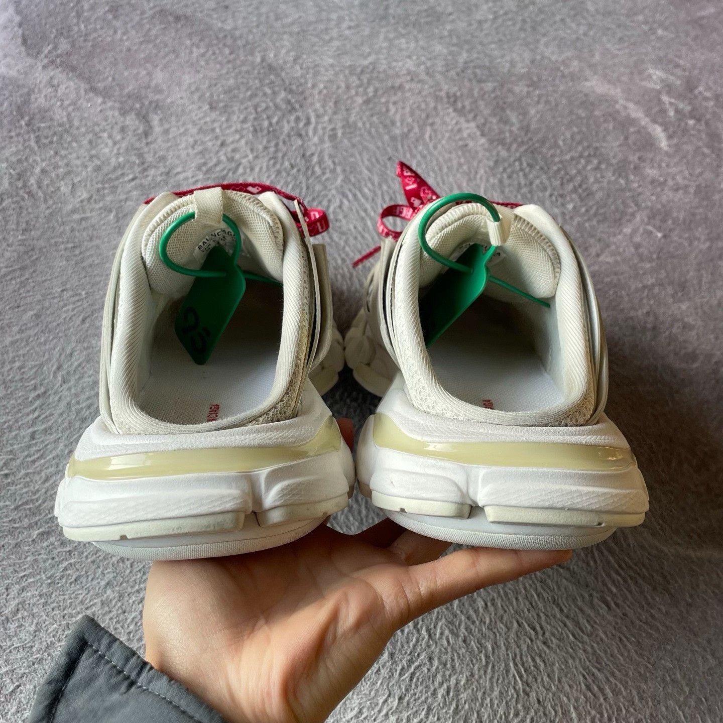 Balenciaga Balenciaga White Lowtop Sneakers 39 Women Size US 8.5 / IT 38.5 - 3 Thumbnail