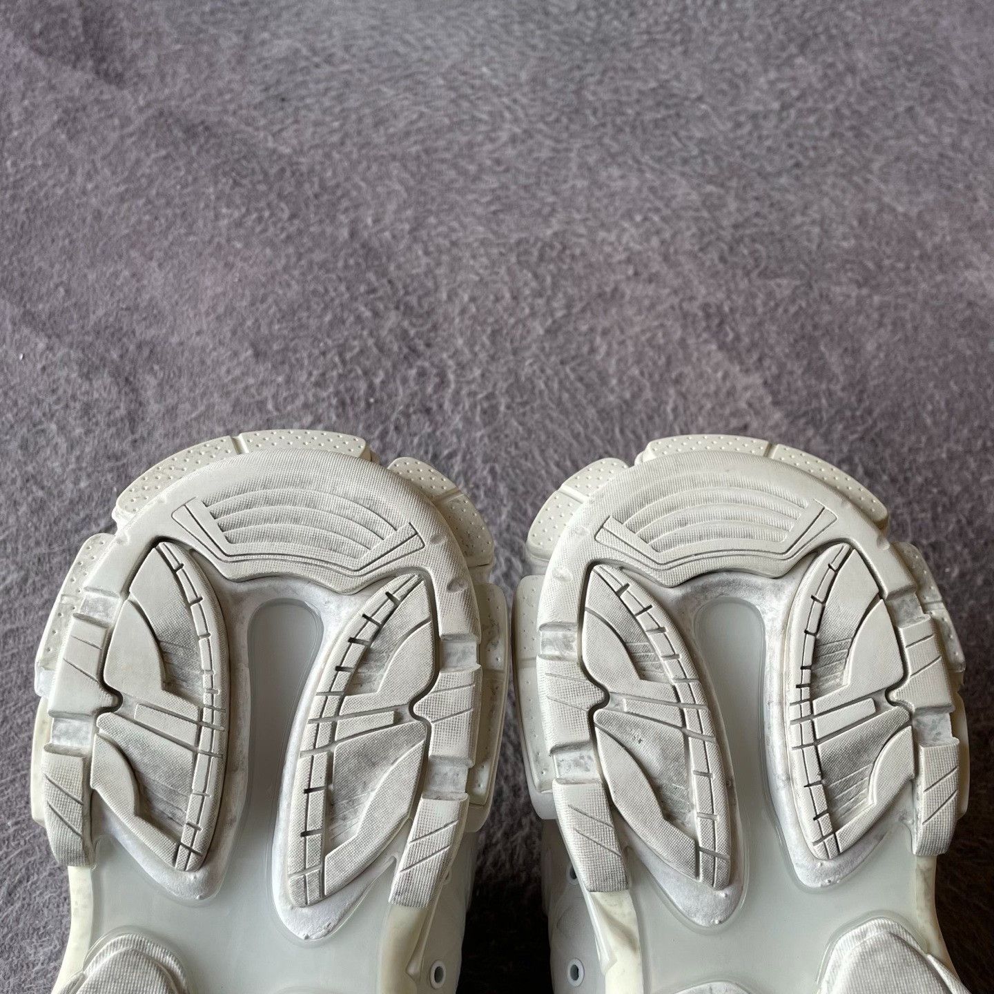 Balenciaga Balenciaga White Lowtop Sneakers 39 Women Size US 8.5 / IT 38.5 - 5 Thumbnail